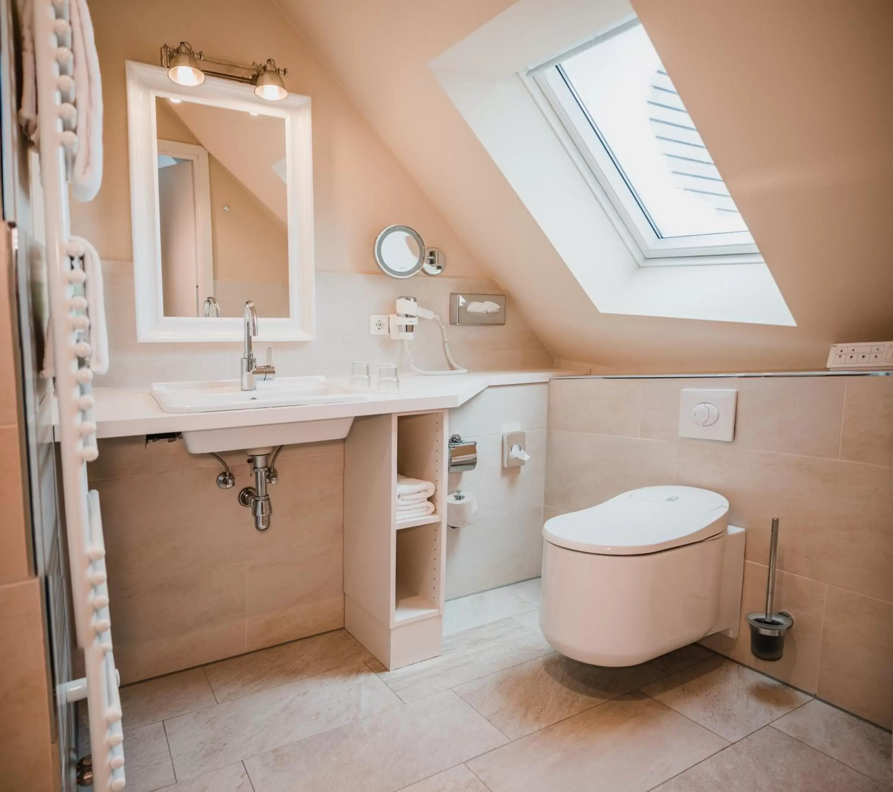 Bathroom in Hotel Birke, Ringhotel Kiel Bathroom in Hotel Birke, Ringhotel Kiel