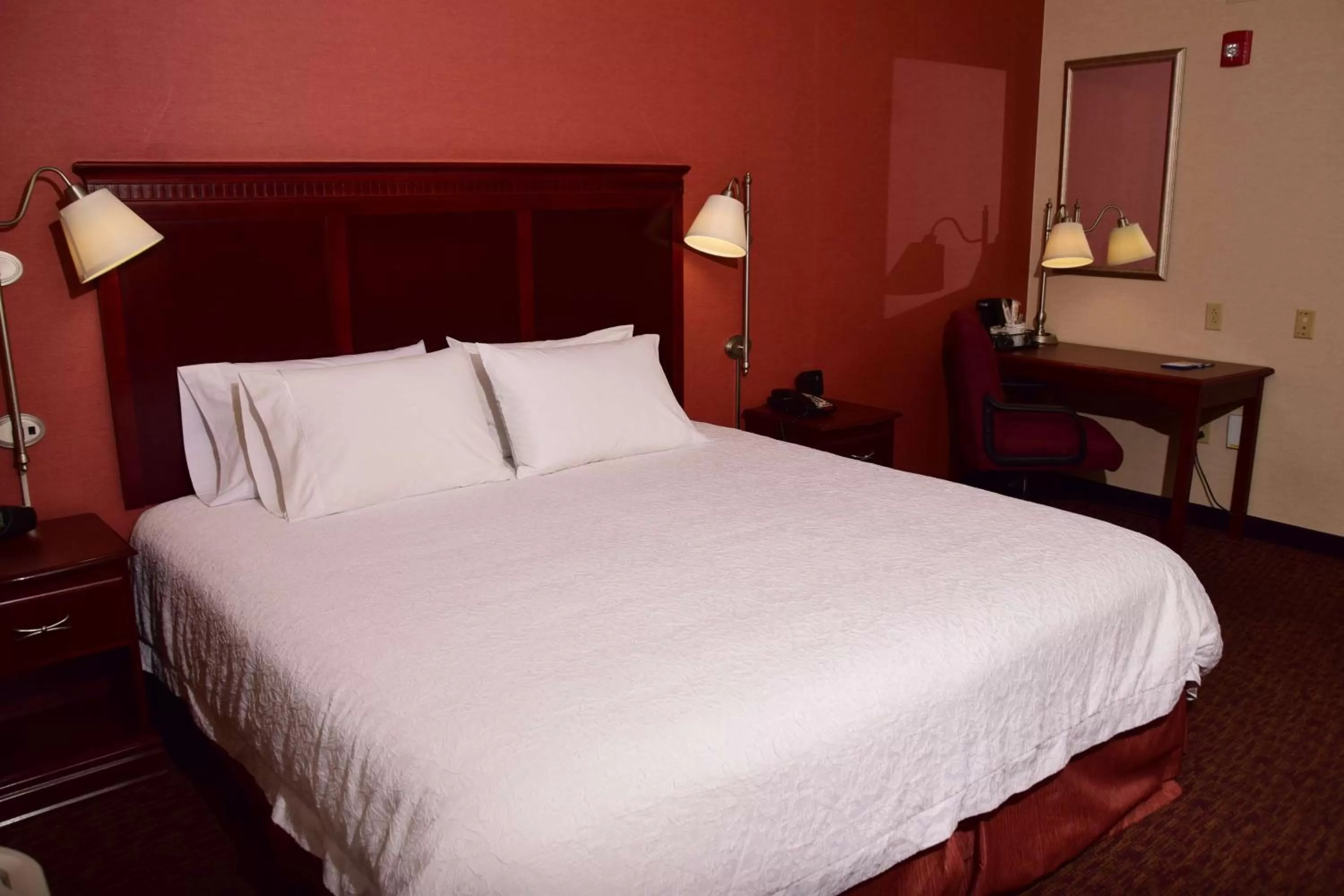 Bed in Hampton Inn Indiana