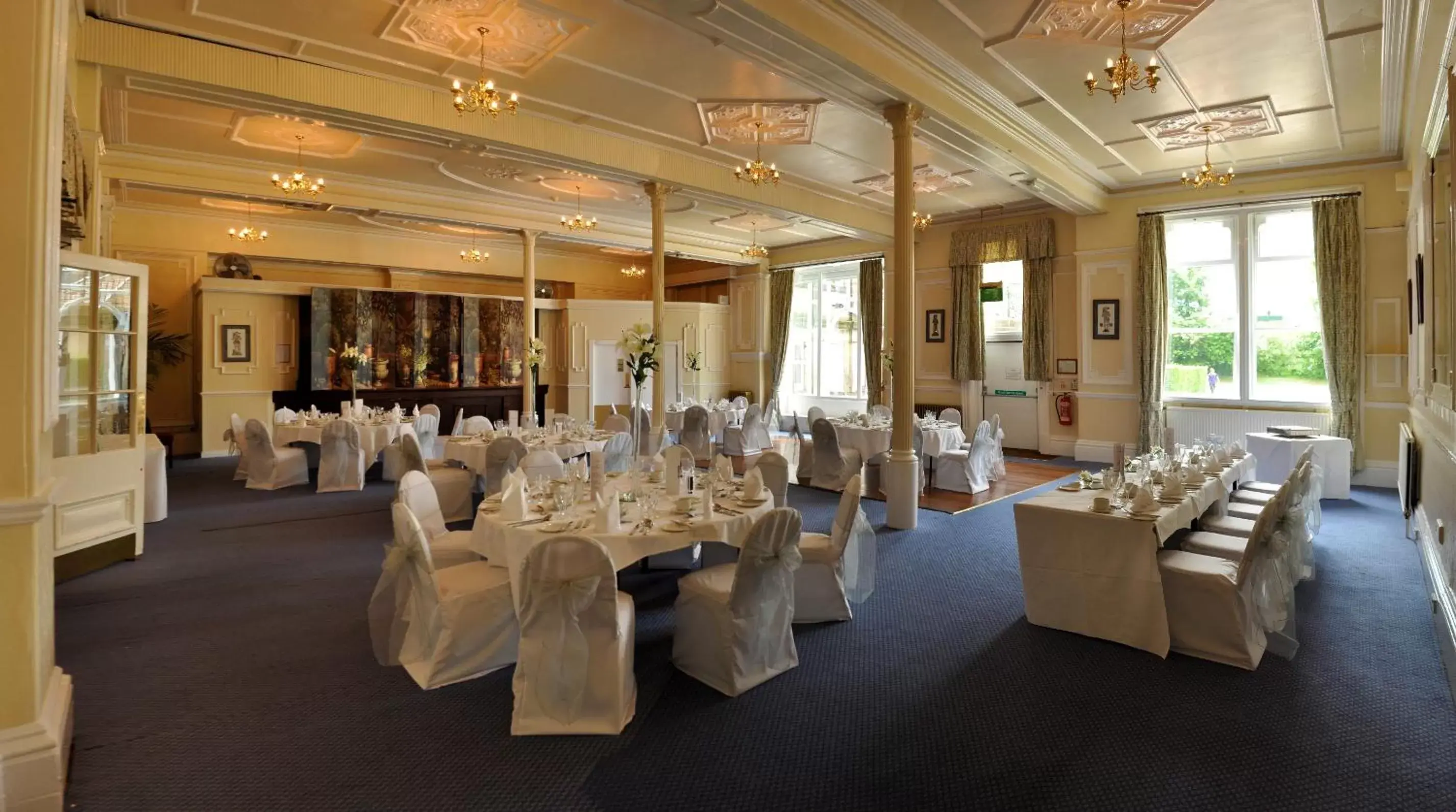 Banquet/Function facilities, Banquet Facilities in Cairn Hotel