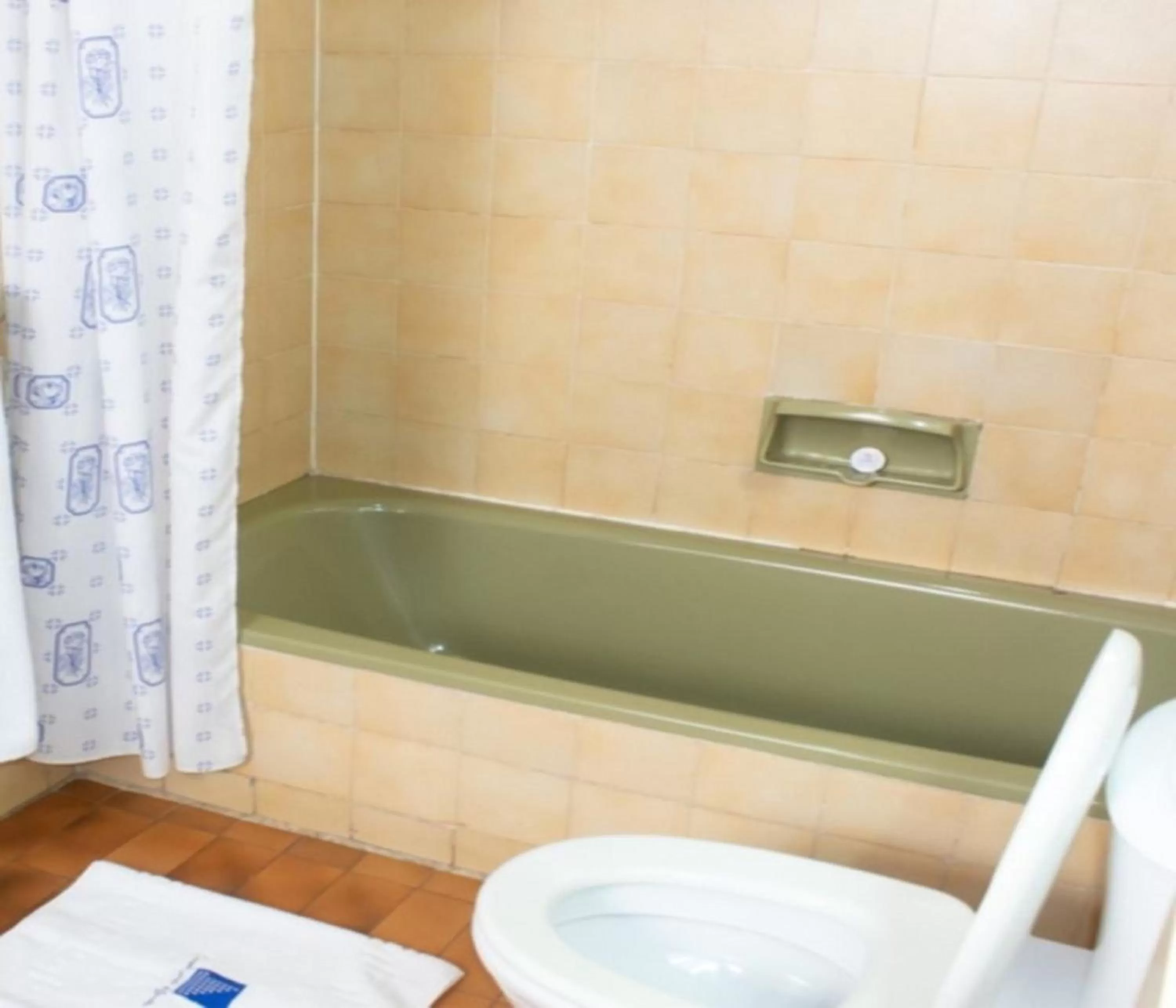 Bathroom in Chester Hotel and Suites Nairobi, City Centre CBD