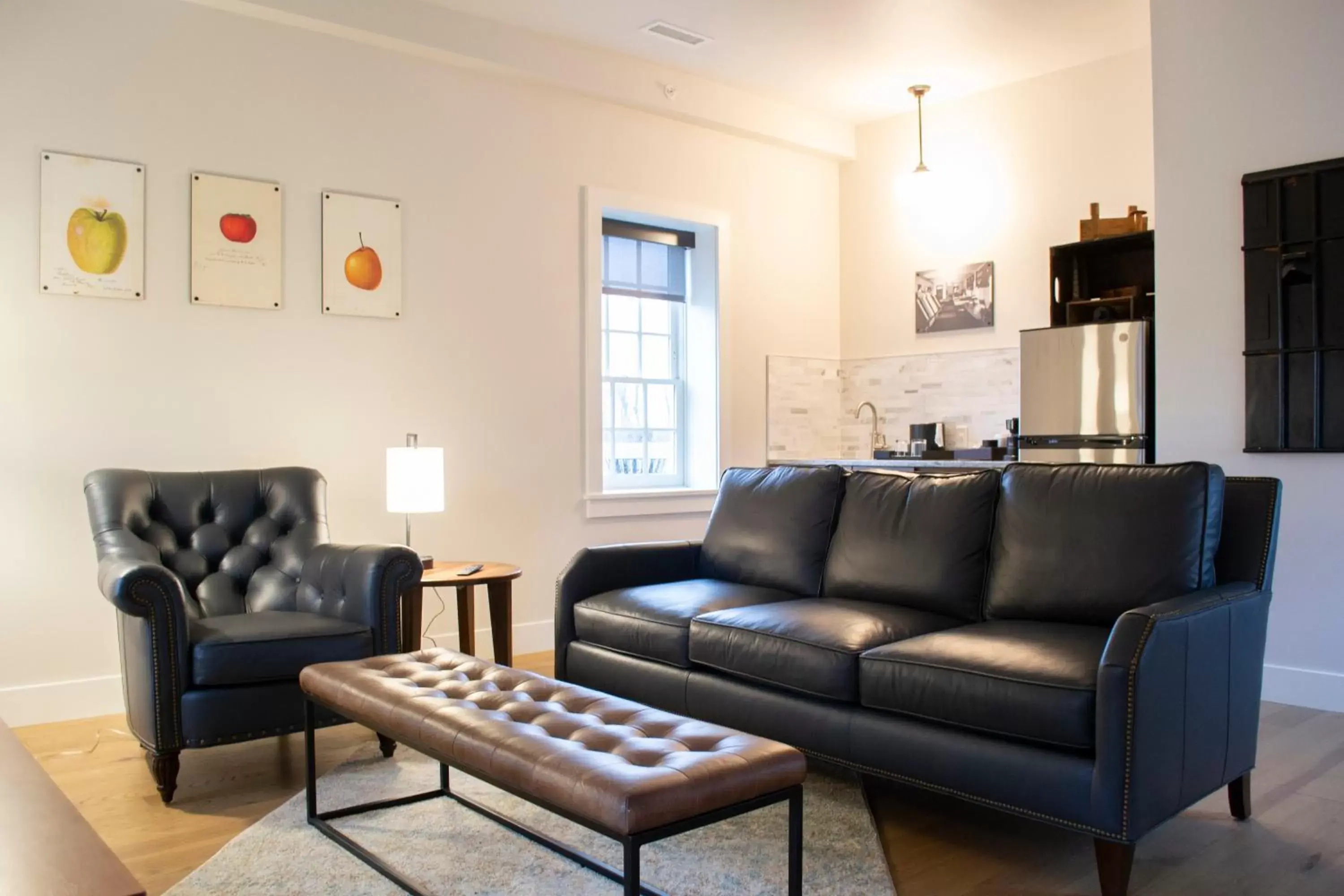 Kitchen or kitchenette, Seating Area in Hotel Millwright