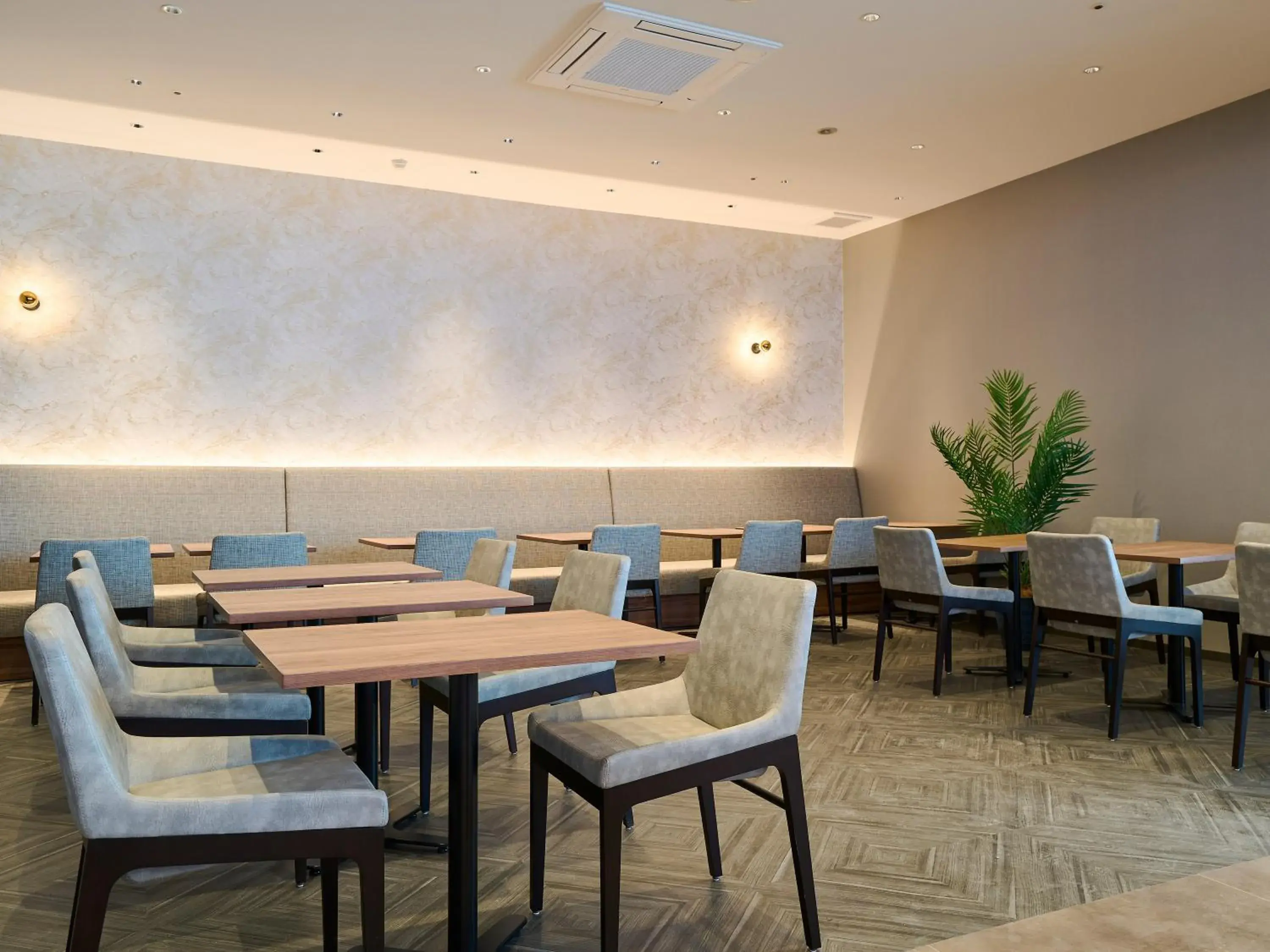 Restaurant/Places to Eat in Apa Hotel Toyama