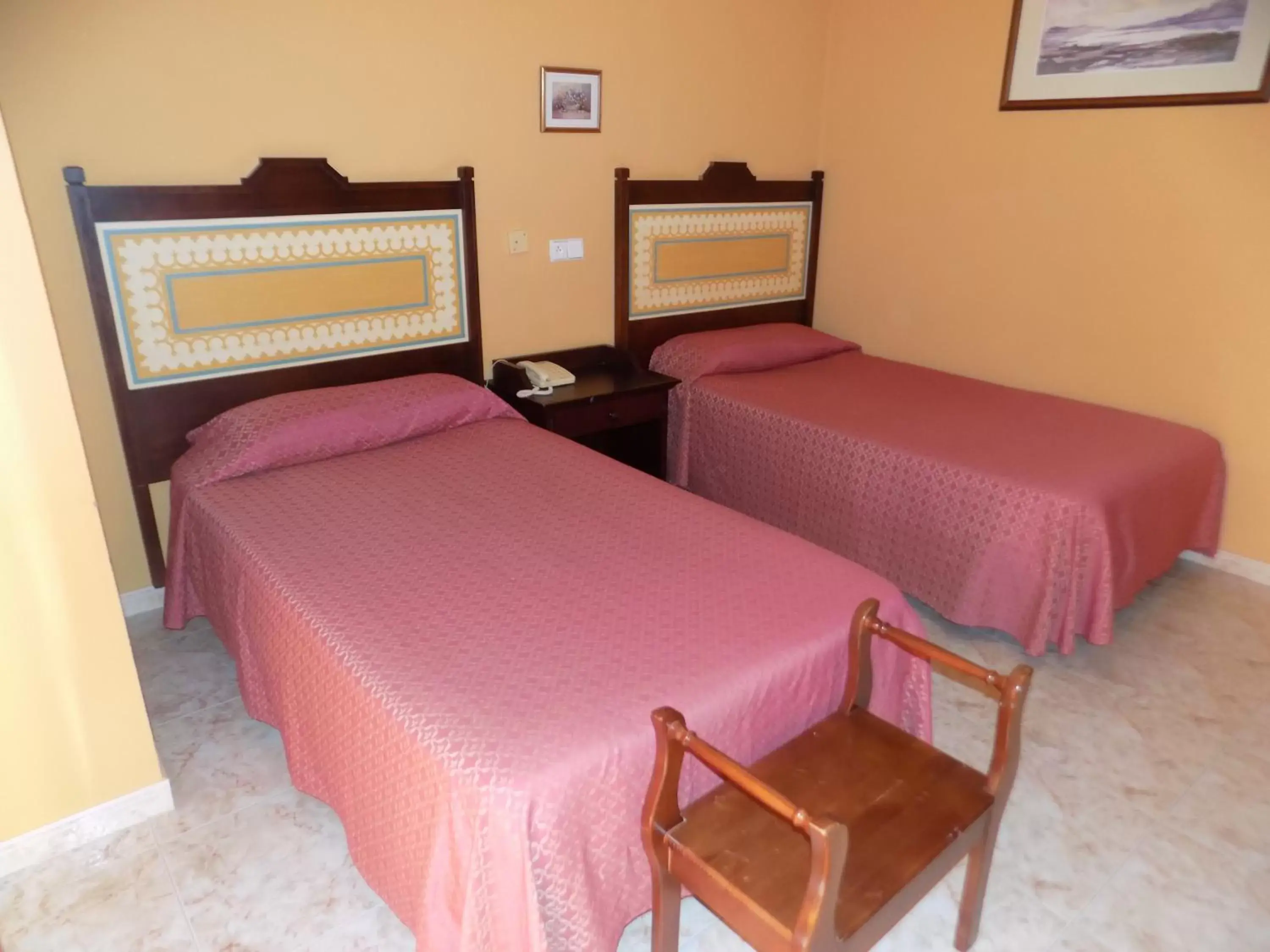 Bed in Hotel La Barca