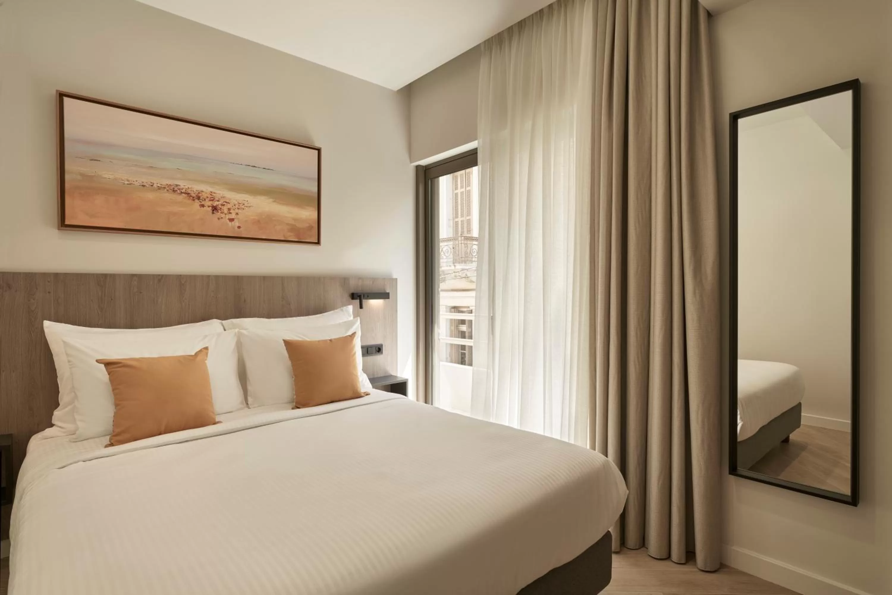 Bed in Hestia - Asklipiou 61