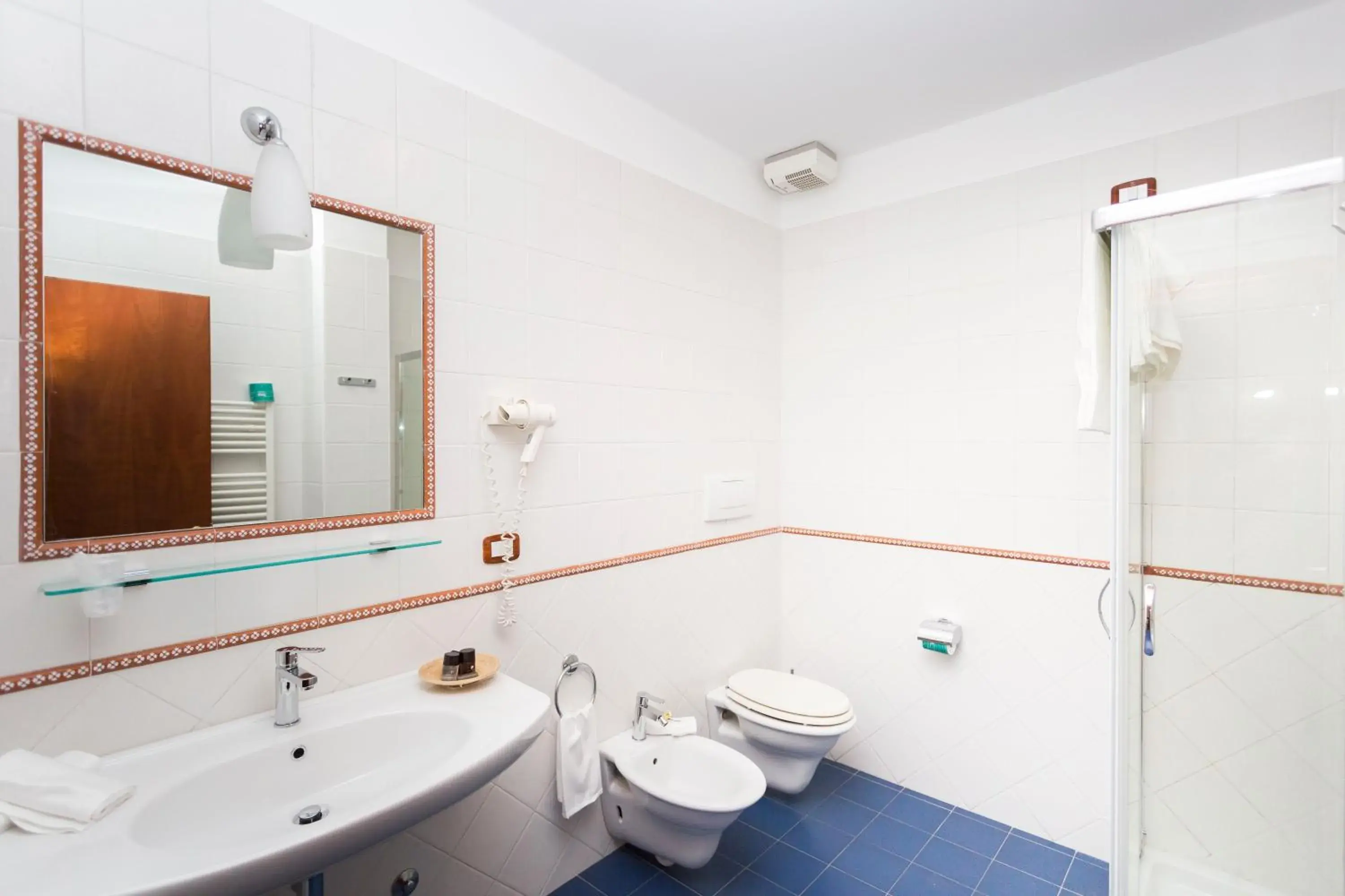 Bathroom in Hotel Cavaliere