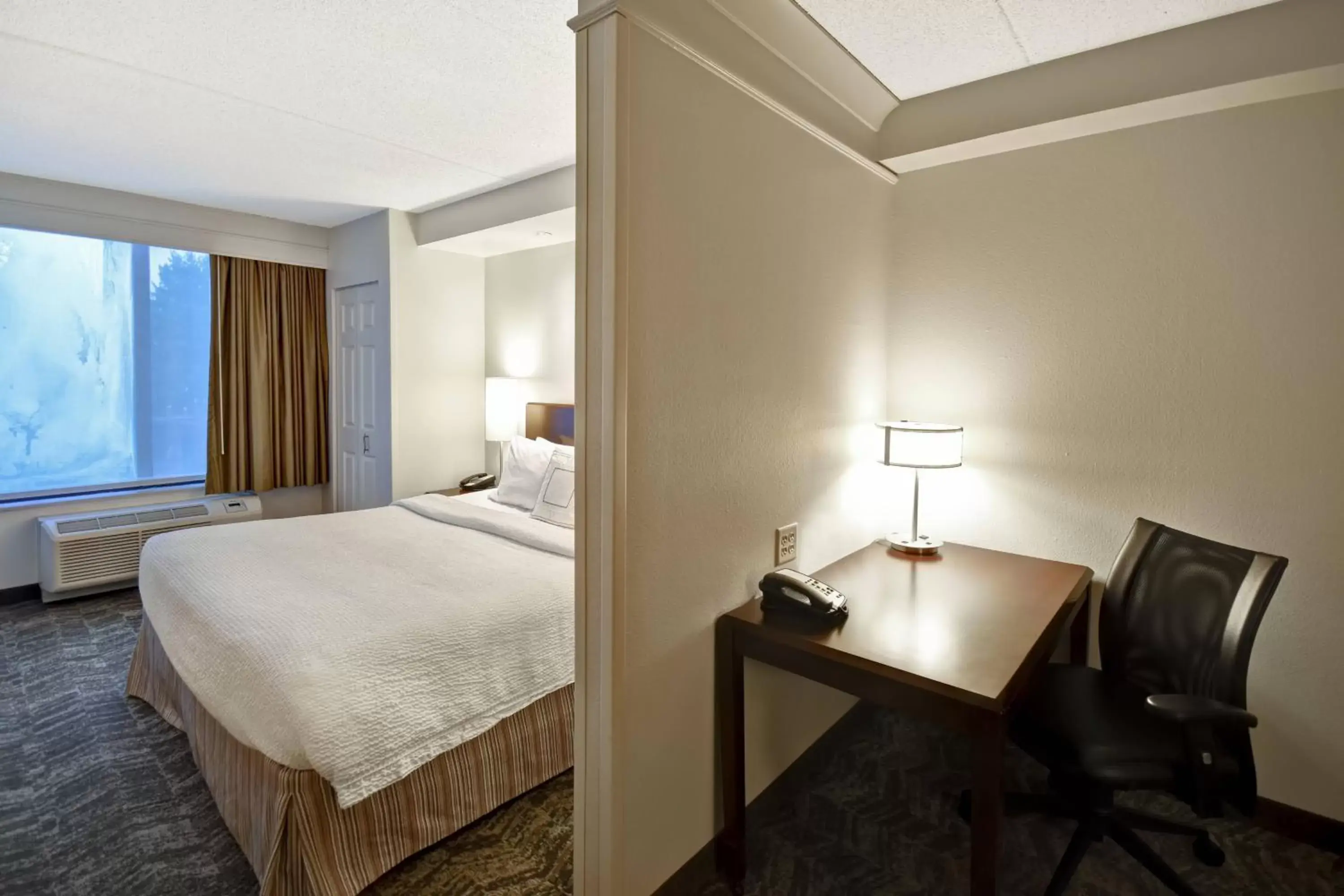 Photo of the whole room, Bed in SpringHill Suites Louisville Airport