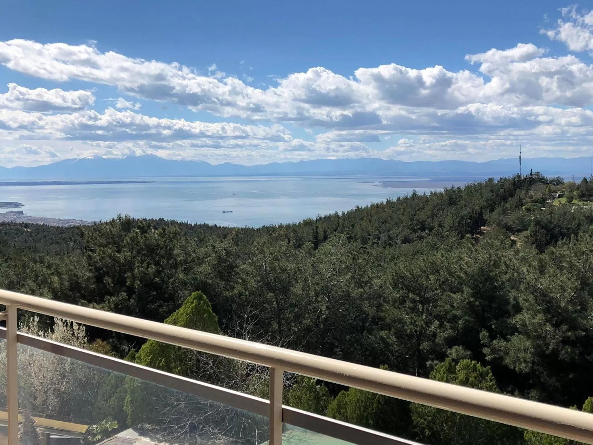 Nearby landmark in Philippion