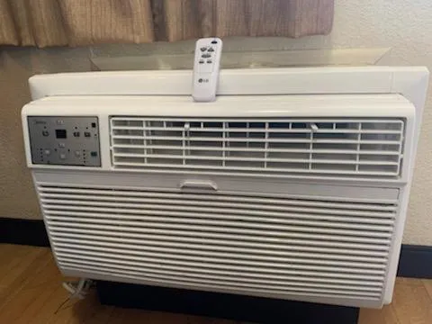 Bathroom in Red Oak Inn Southfield
