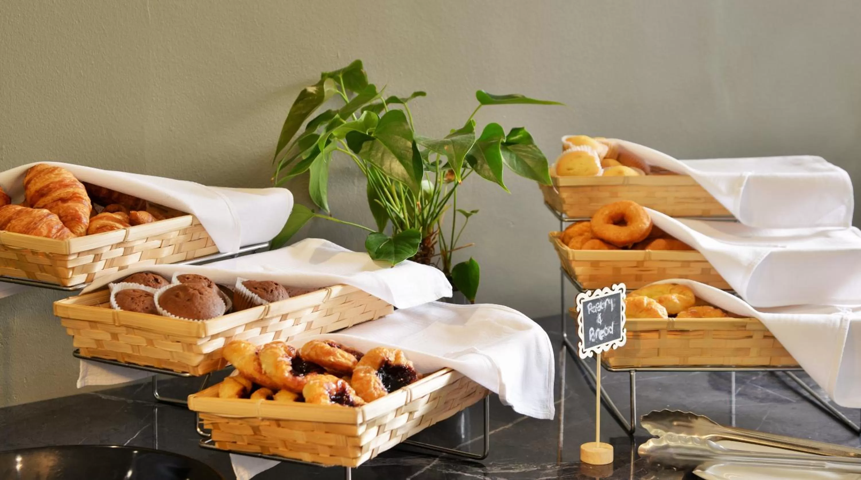 Breakfast in The Capetonian - Halal