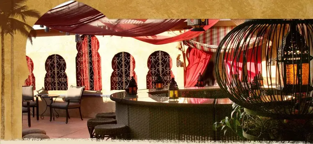 Lounge or bar in El Morocco Inn & Spa