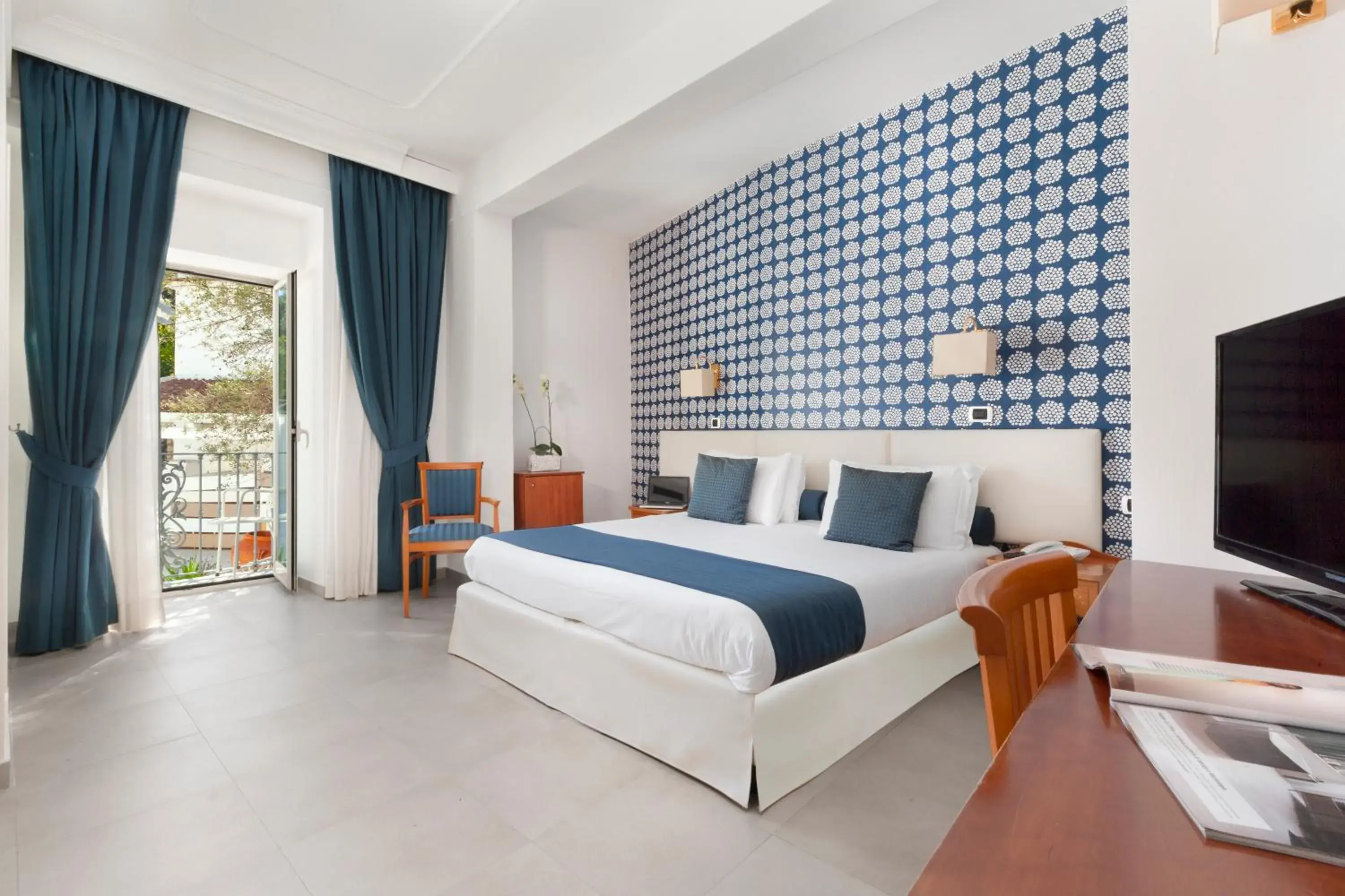 Double Room with Balcony - Annex in Atlantic Palace Hotel Double Room with Balcony - Annex in Atlantic Palace Hotel