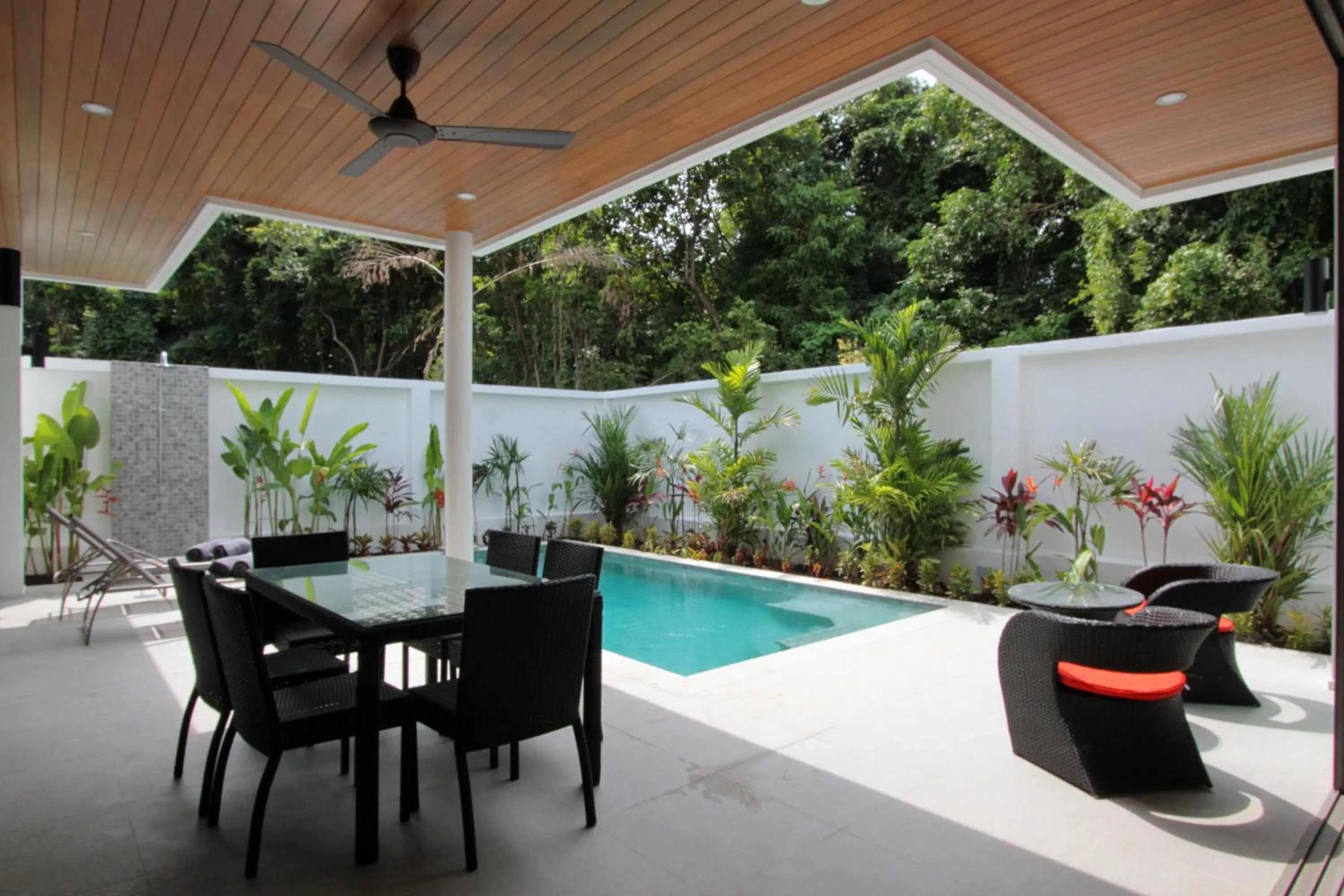 Balcony/Terrace in Ya Nui Beach Villas