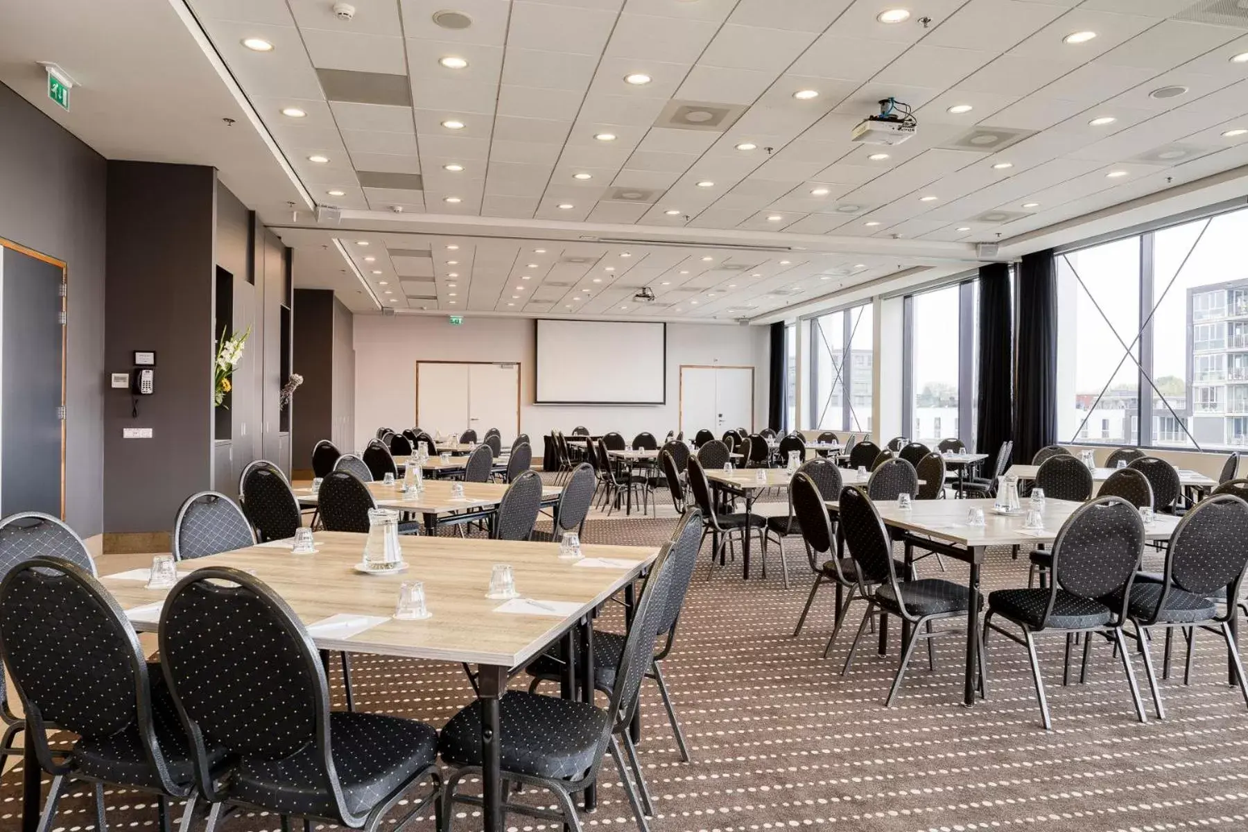 Meeting/conference room, Restaurant/Places to Eat in Mercure Hotel Amersfoort Centre