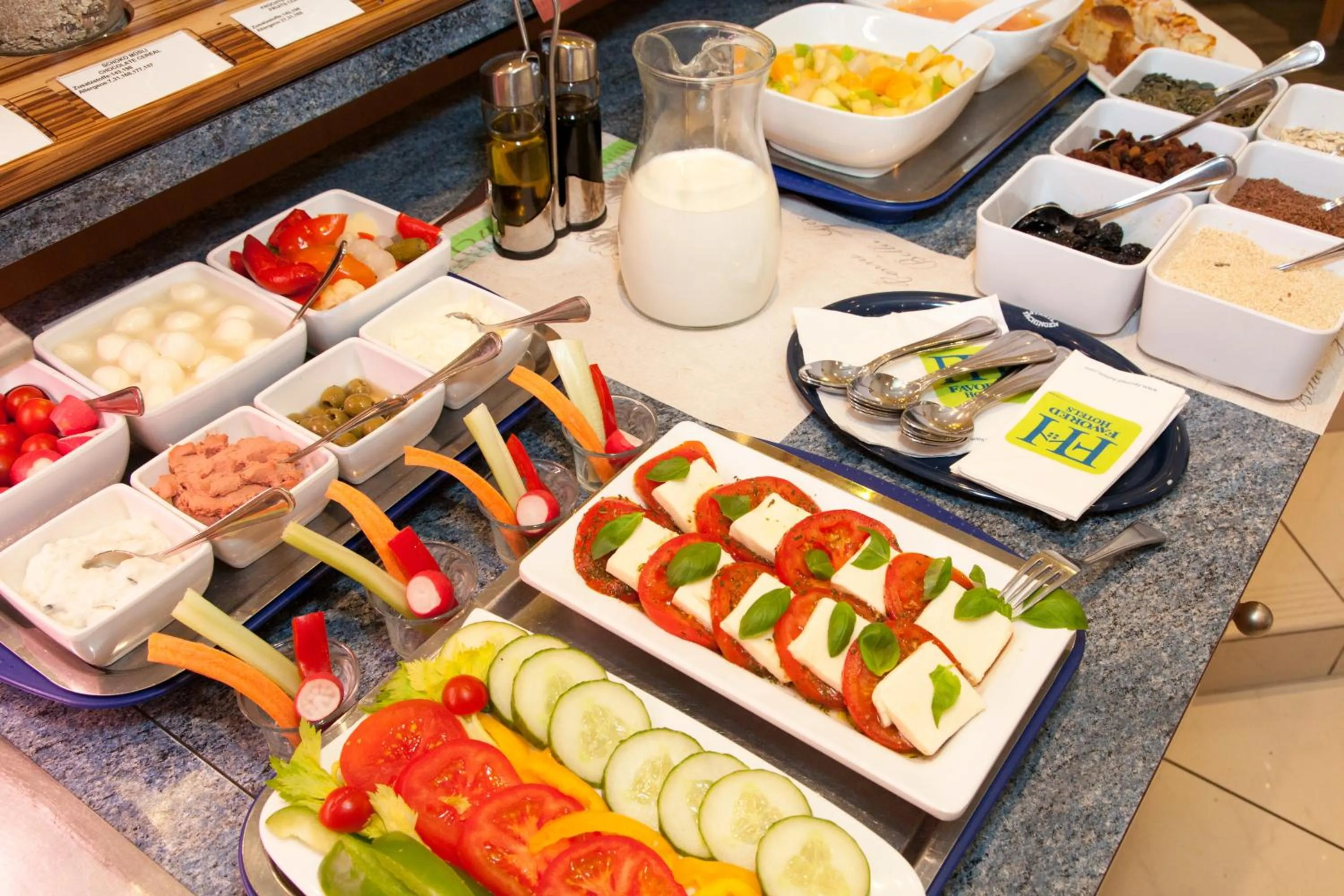 Buffet breakfast in Hotel Plaza