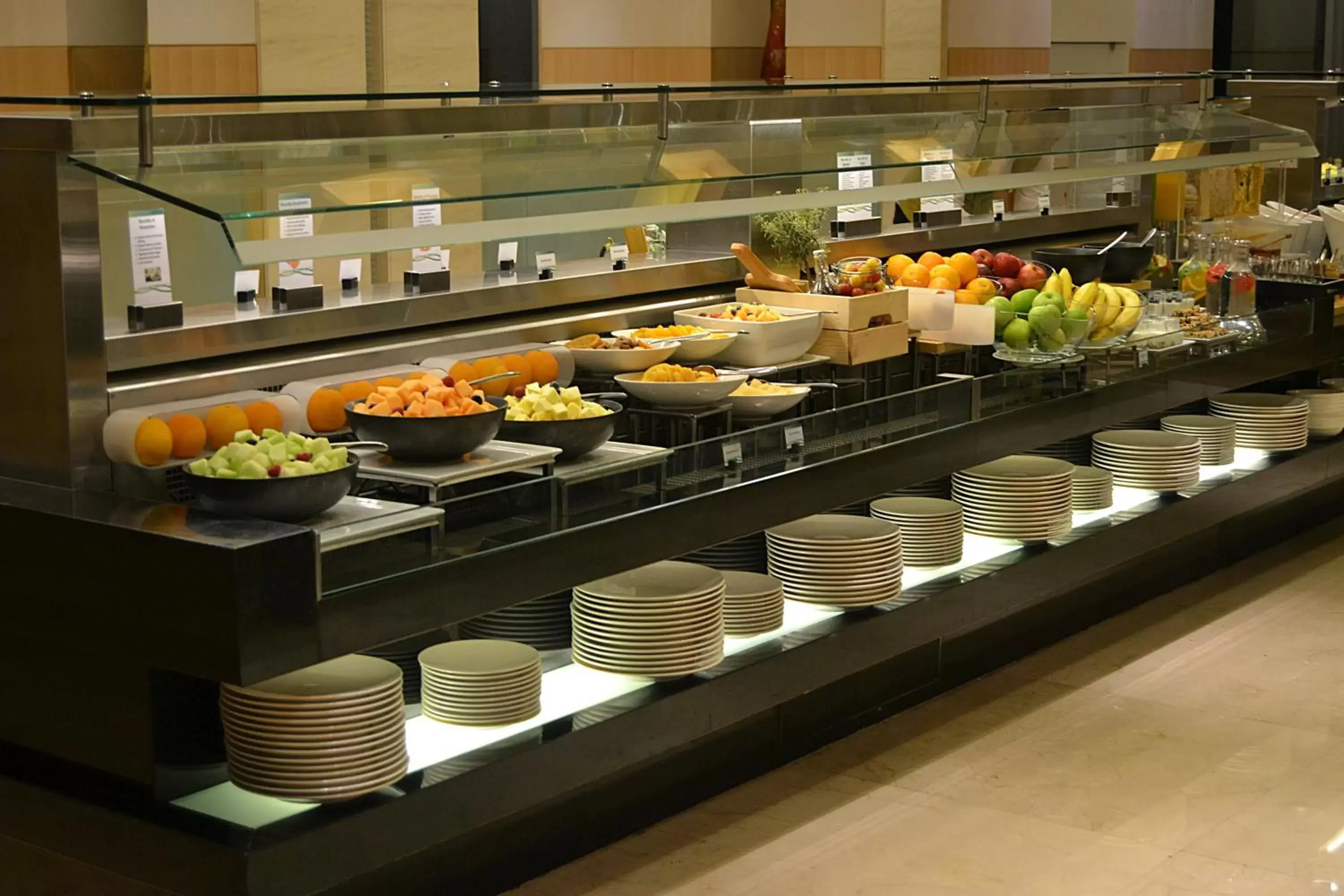 Buffet breakfast, Food in Park Rotana Abu Dhabi