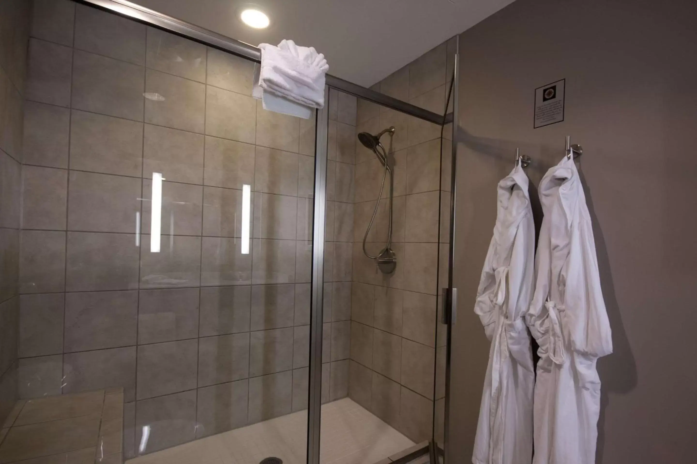 Bathroom in The Giacomo, Ascend Hotel Collection