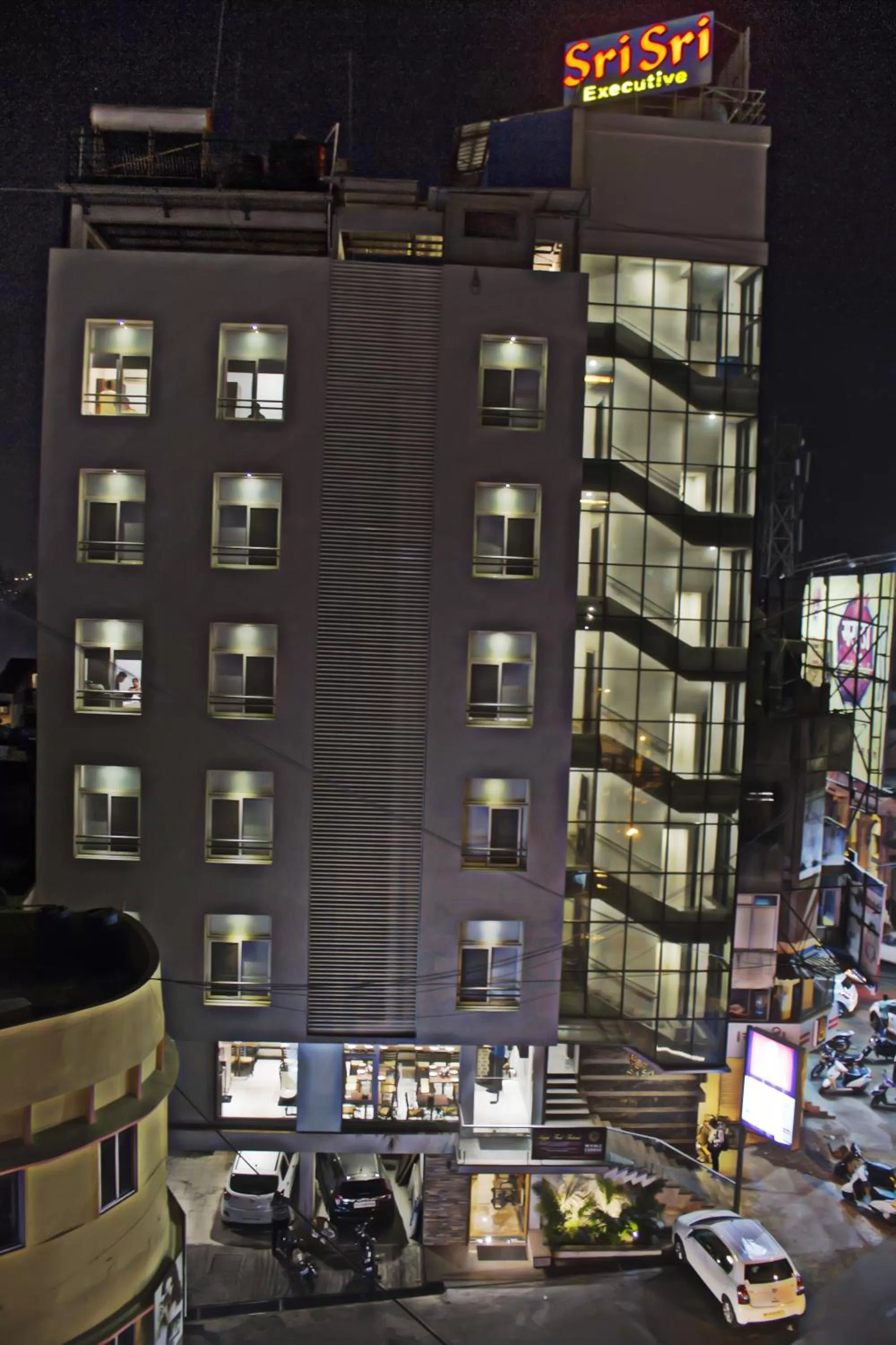 Property building in Hotel SRI SRI EXECUTIVE KOLHAPUR NEAR MAHALAXMI TEMPLE