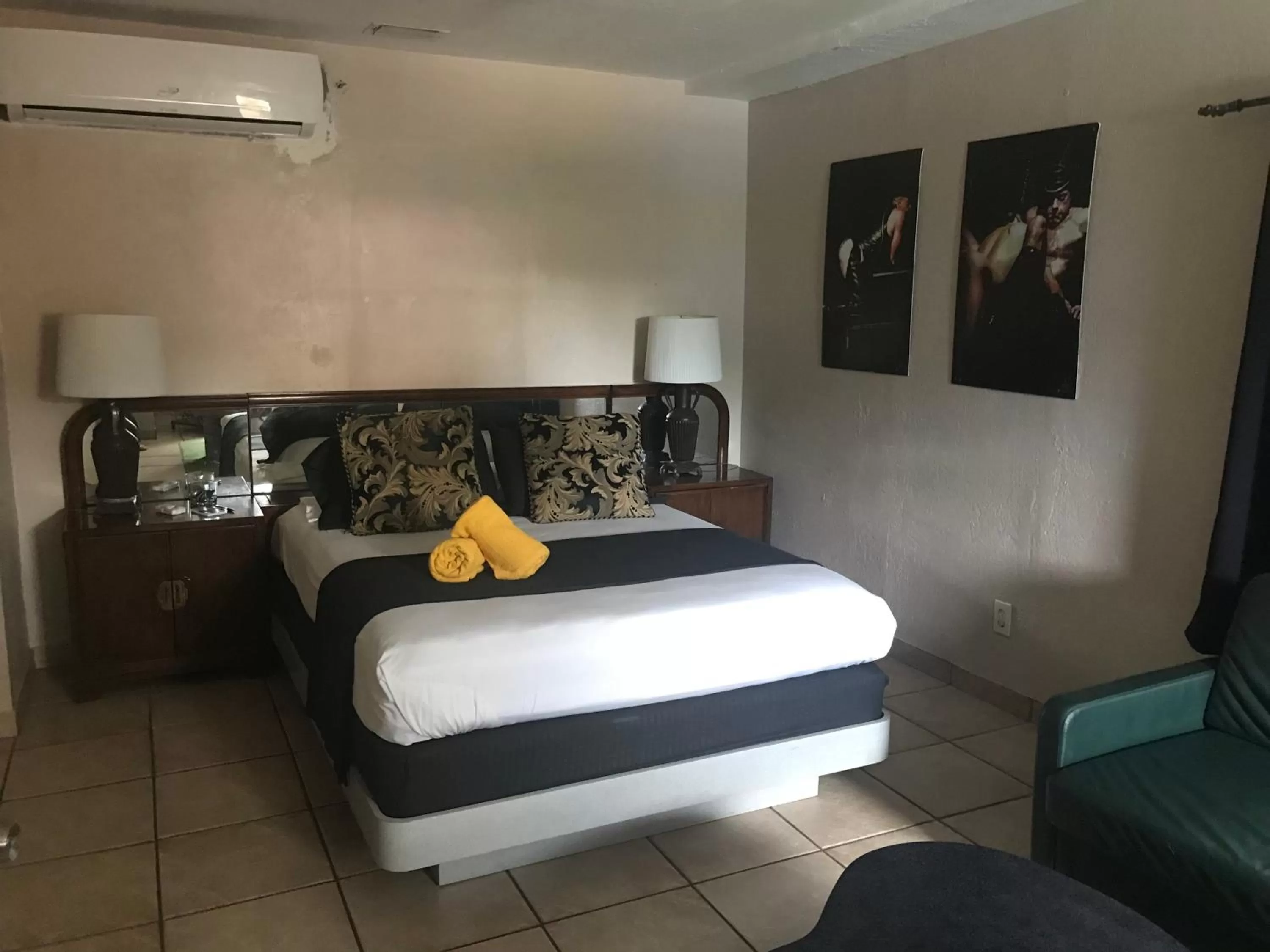 Bed in INN LEATHER GUEST HOUSE-GAY MALE ONLY