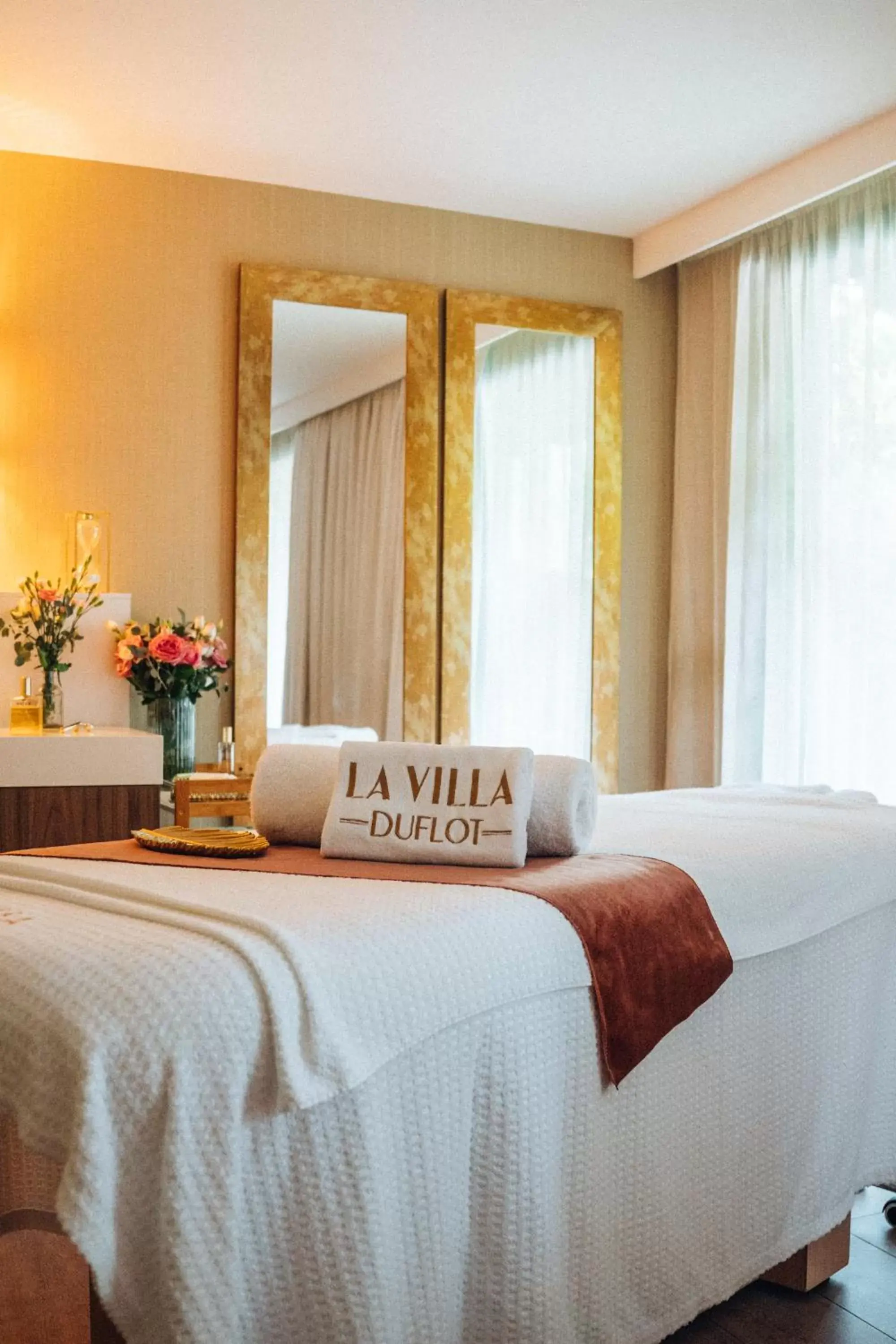 Massage, Bed in Villa Duflot Hôtel & Spa Perpignan
