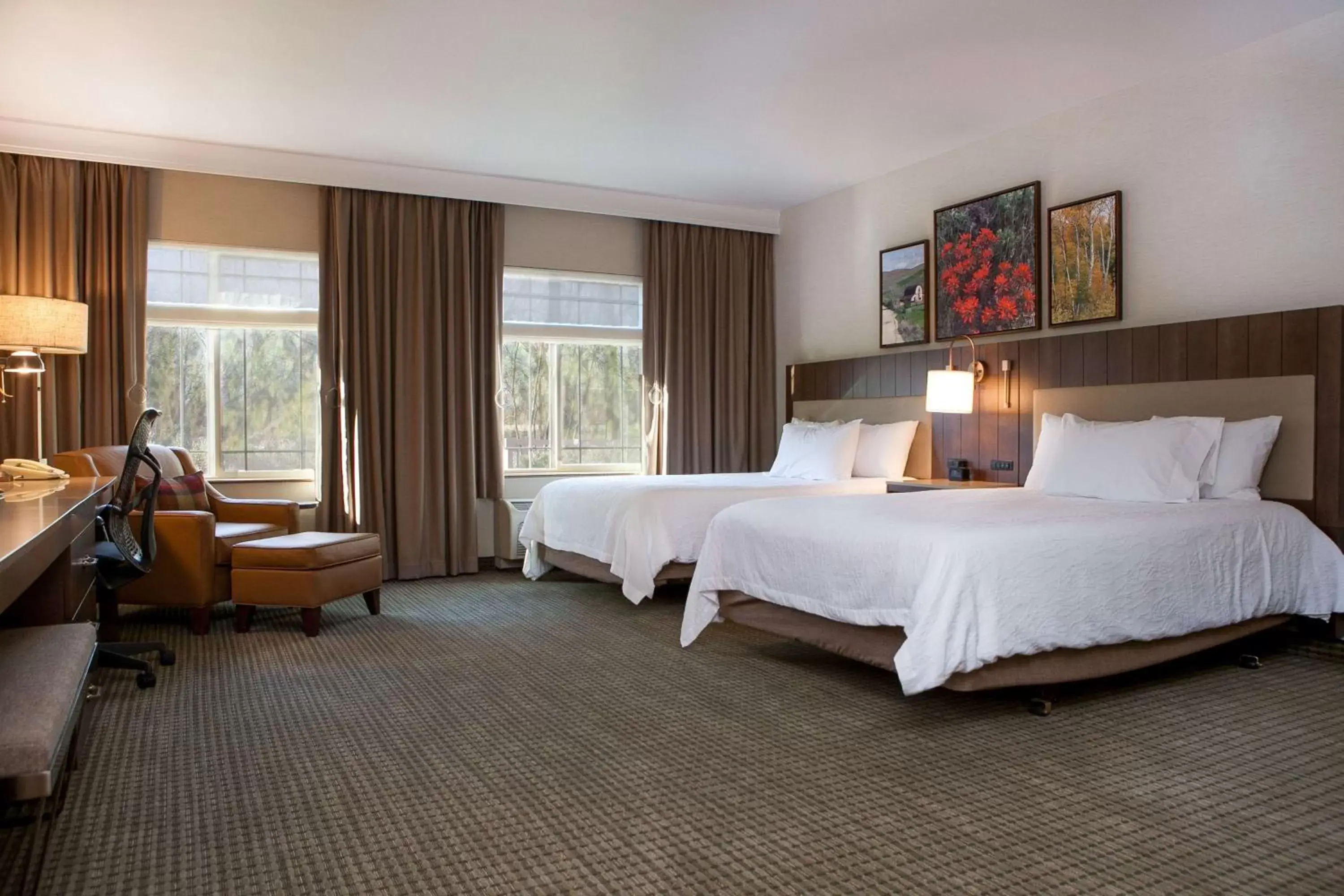 Bed in Hilton Garden Inn Boise / Eagle