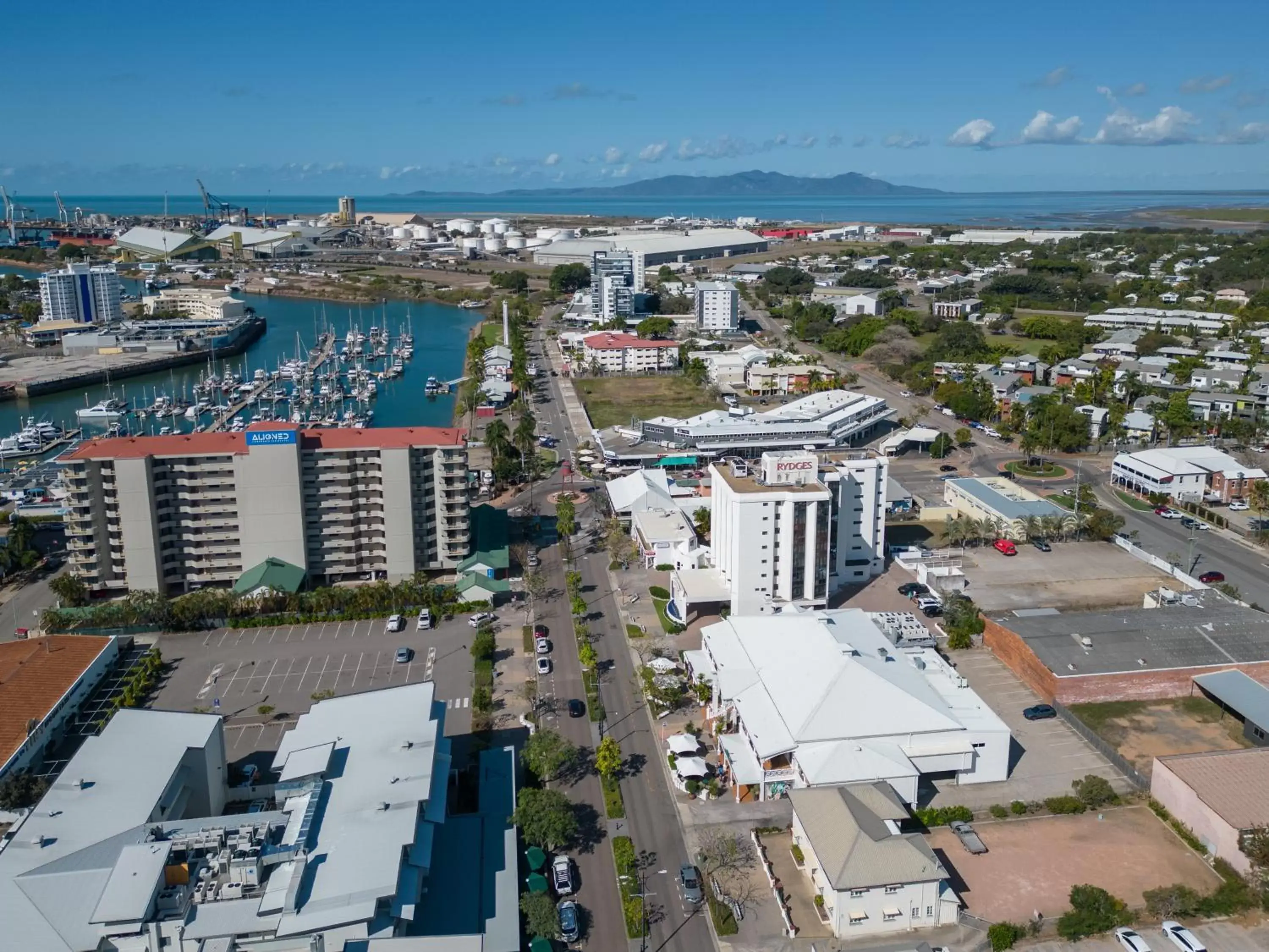 Property building, Bird's-eye View in Rydges Southbank Townsville
