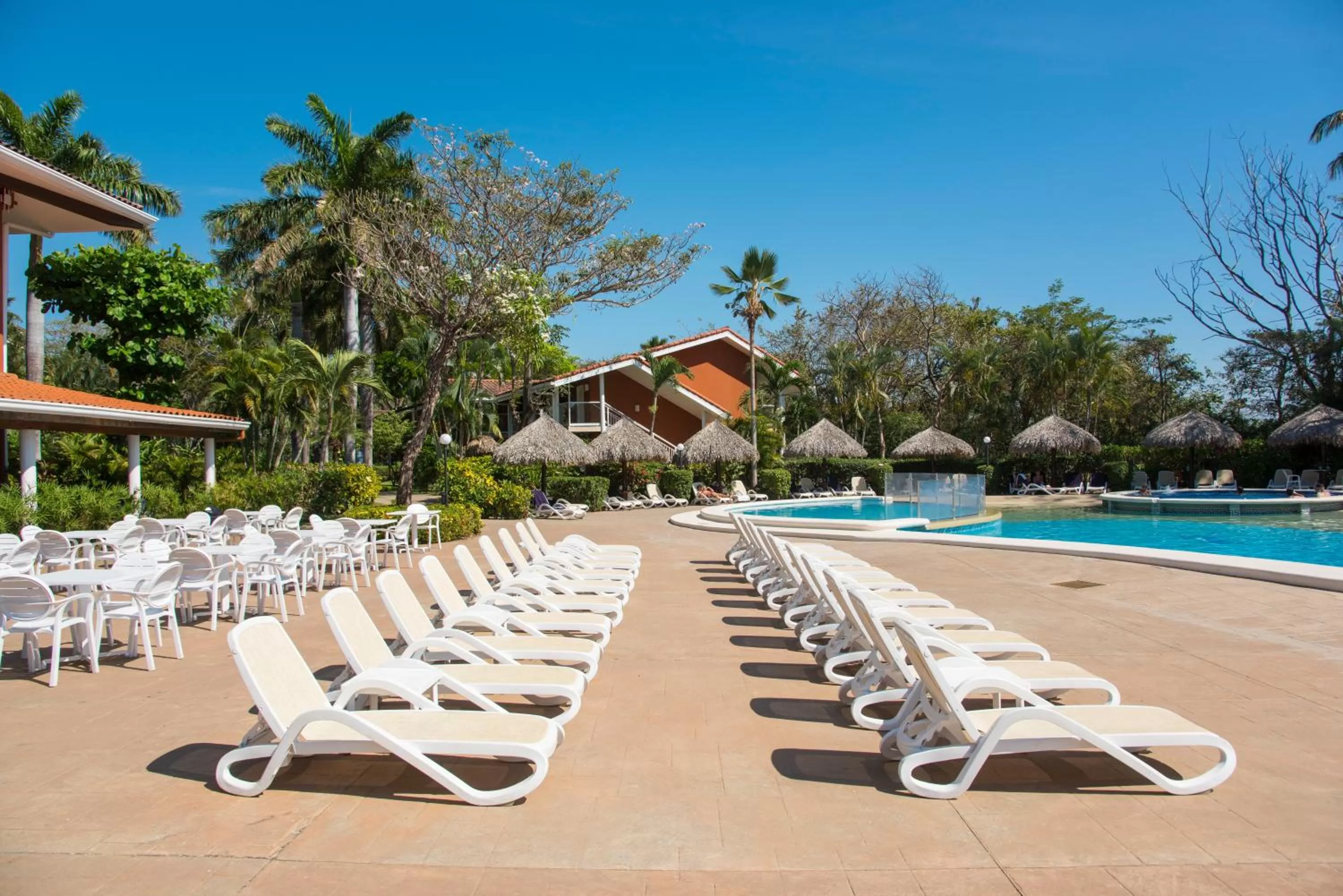 Swimming pool in Occidental Tamarindo - All Inclusive