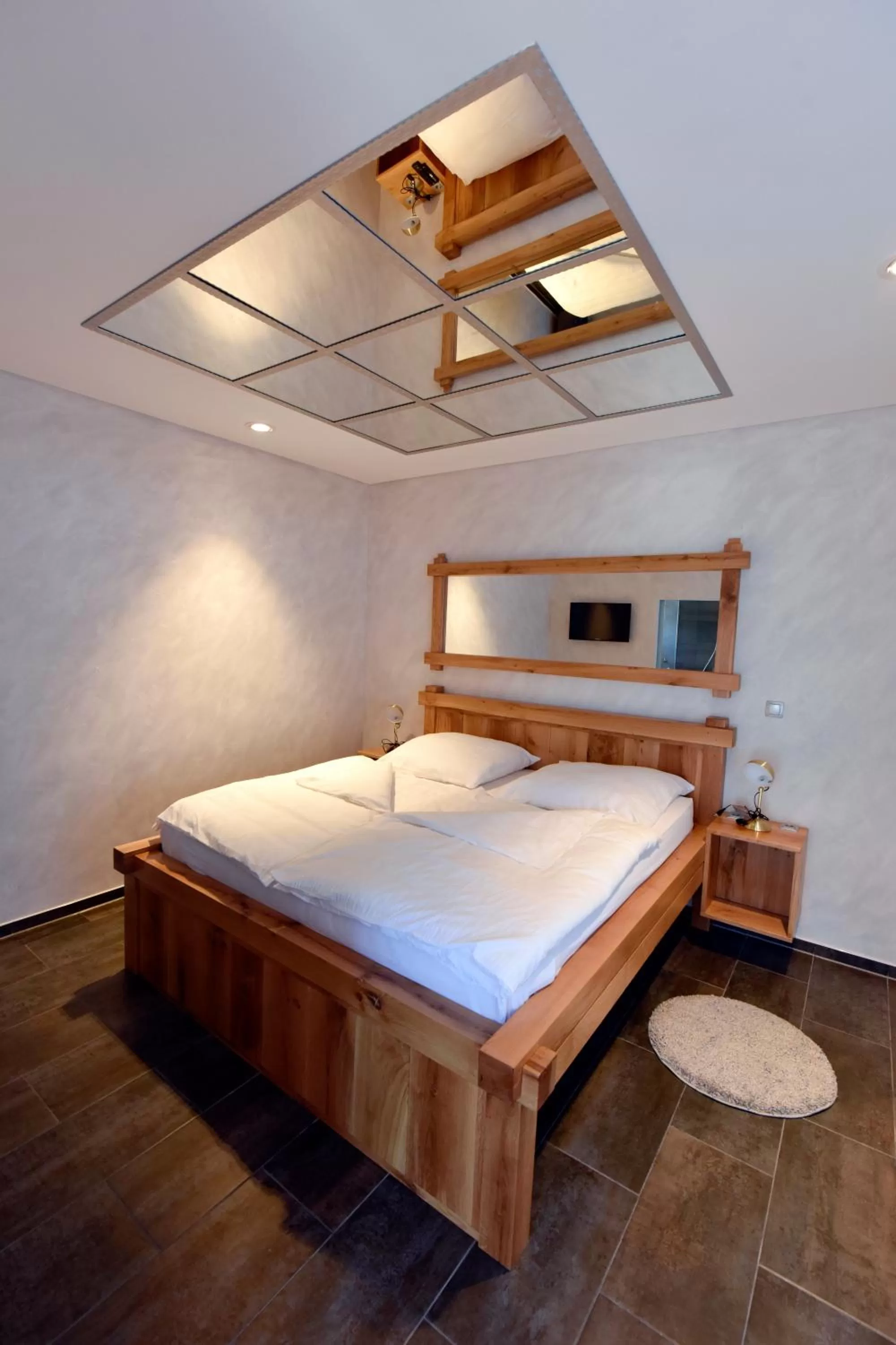 Bed in Apartmani i Bungalovi TROJKA