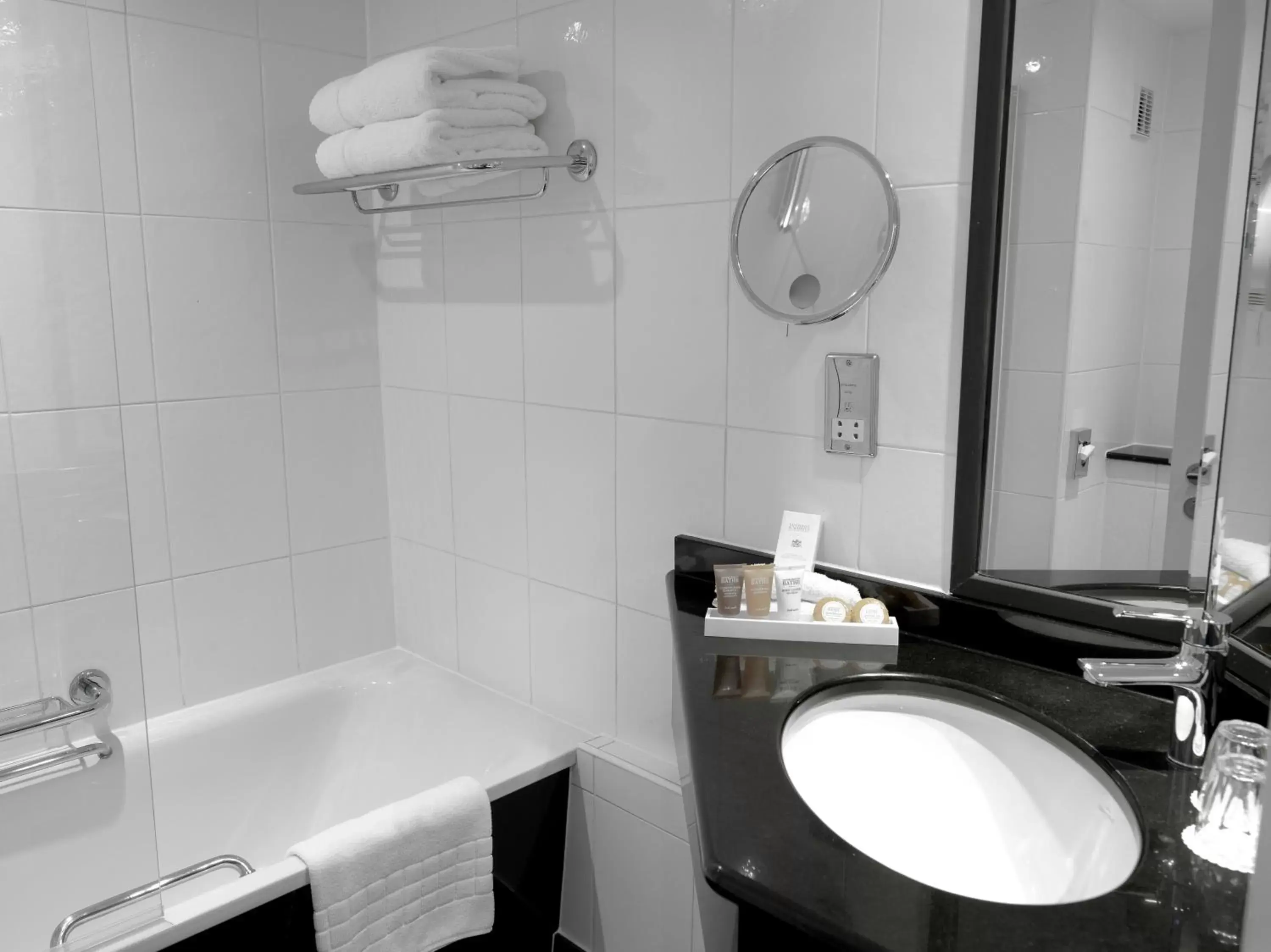 Bathroom in Crowne Plaza Stratford-upon-Avon, an IHG Hotel