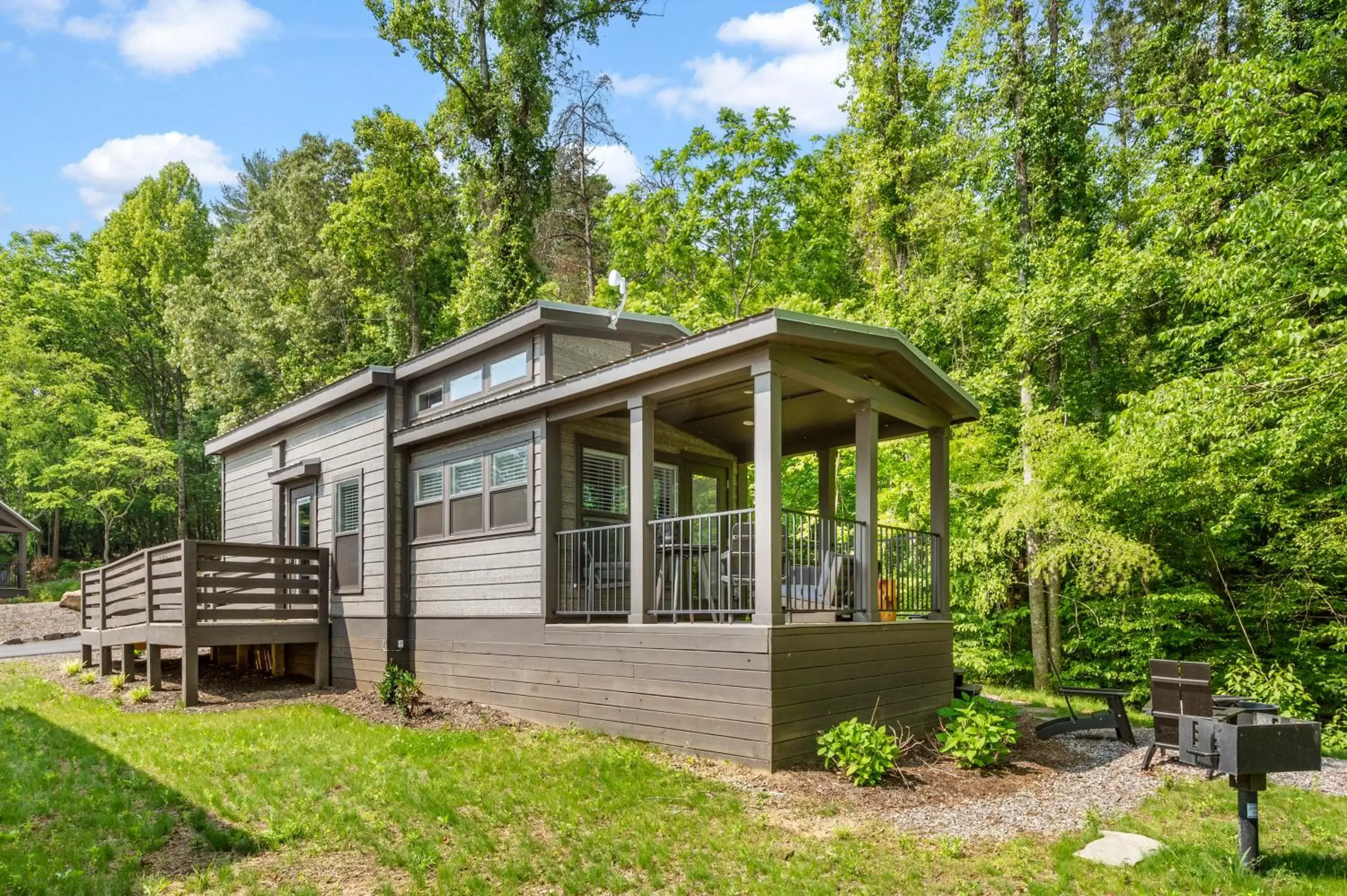 Property Building in Asheville River Cabins