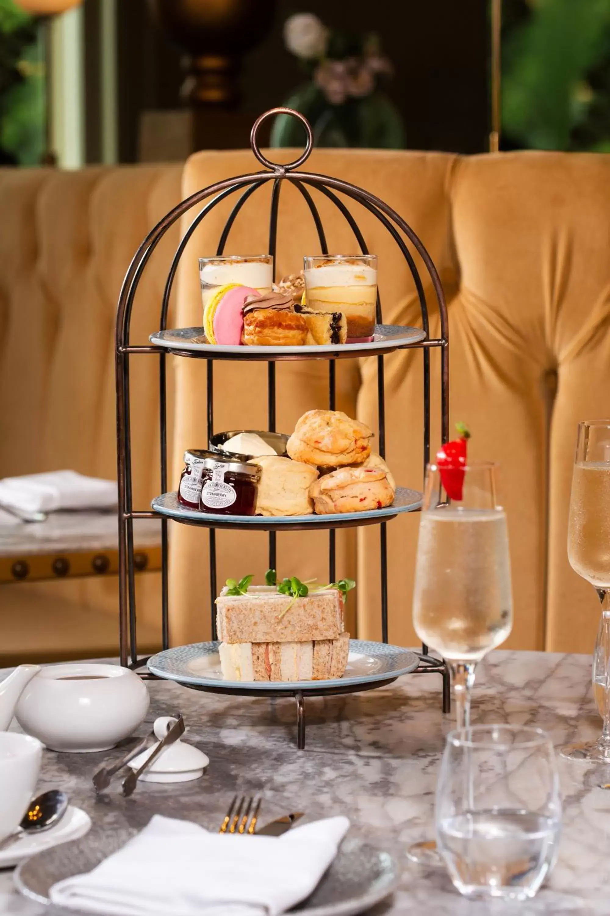 Food and drinks in DoubleTree by Hilton Harrogate Majestic Hotel & Spa