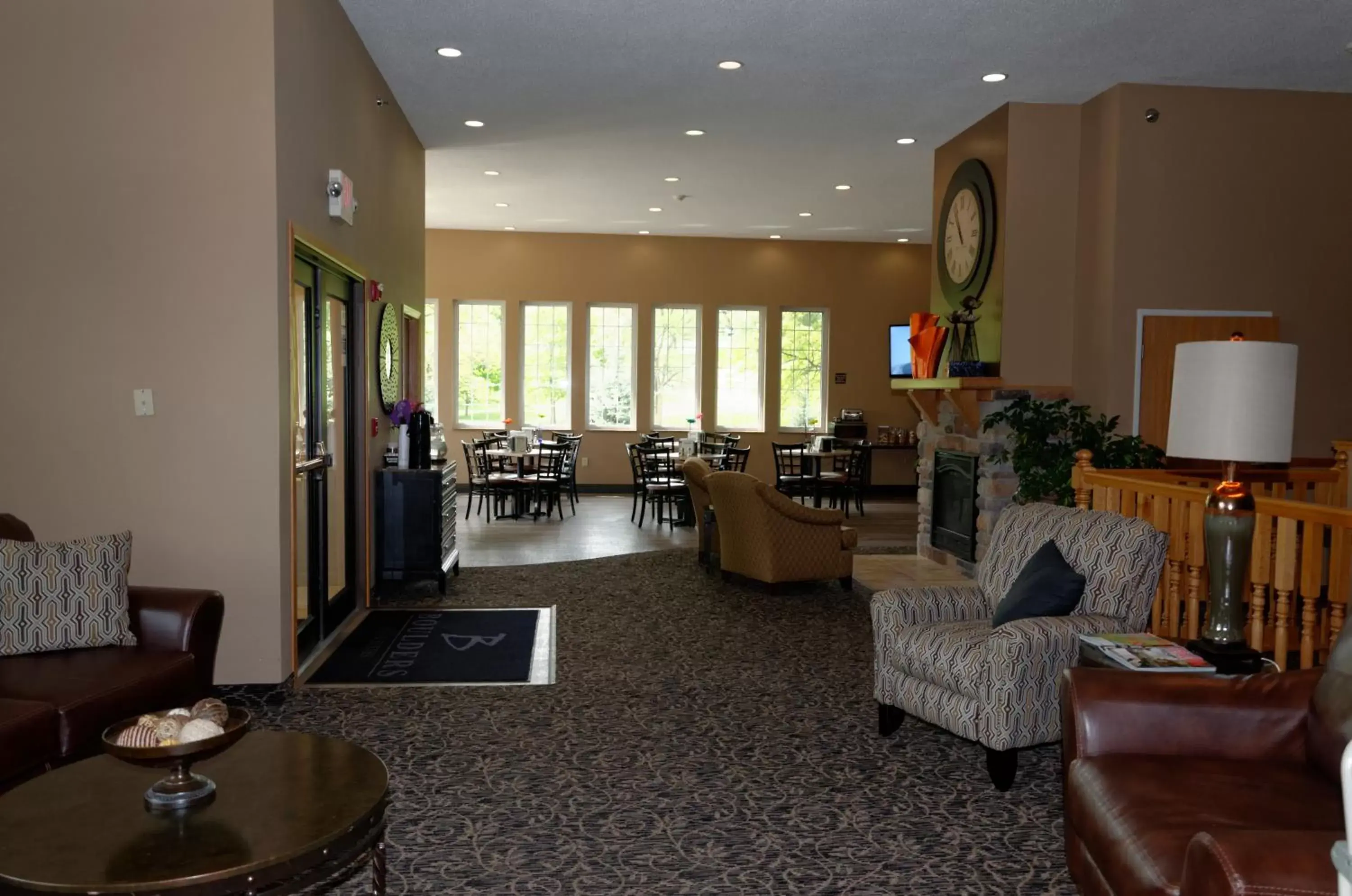 Lobby or reception in Cobblestone Inn & Suites - Denison | Majestic Hills