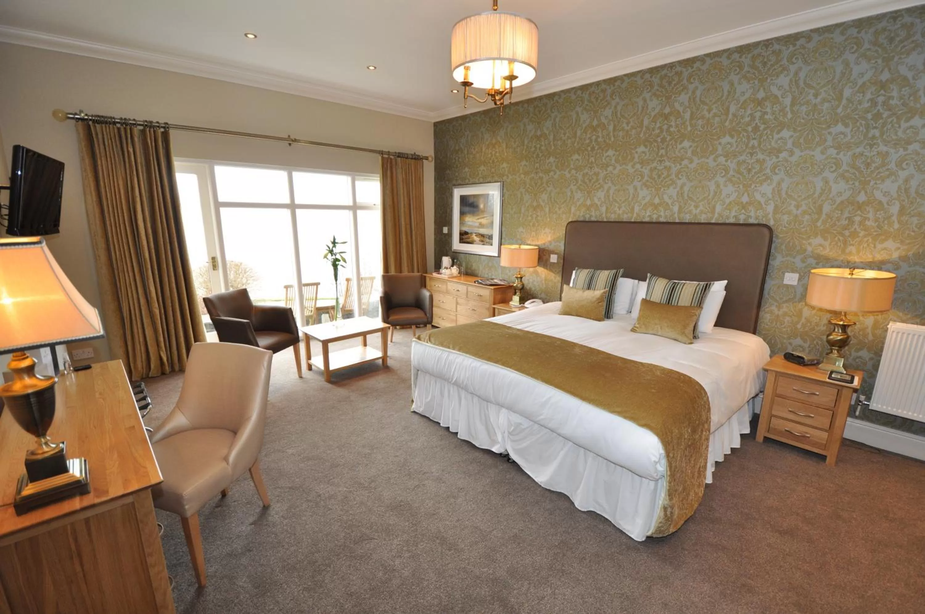 Photo of the whole room, Bed in Beech Hill Hotel & Spa