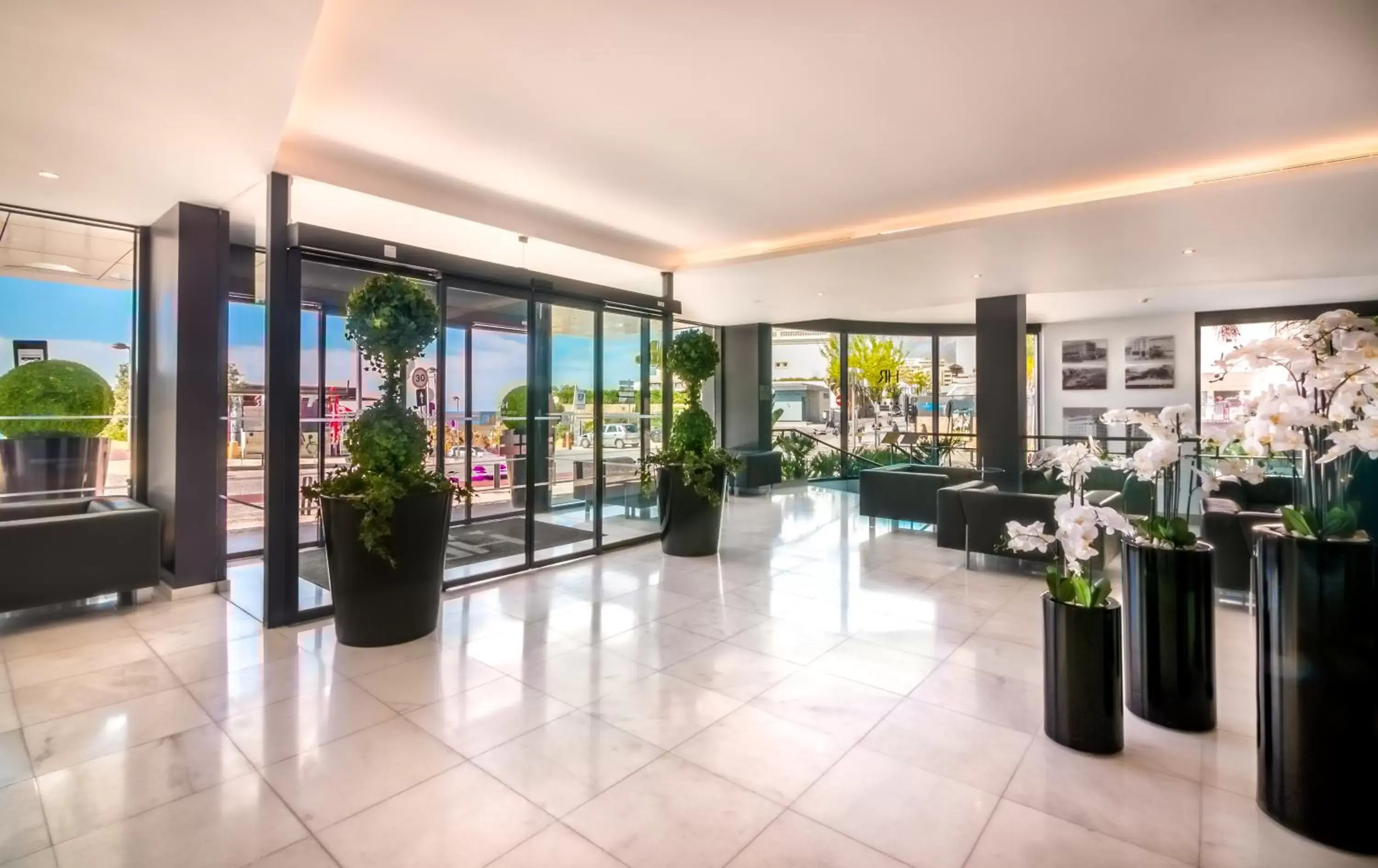 Lobby or reception in RR Hotel da Rocha