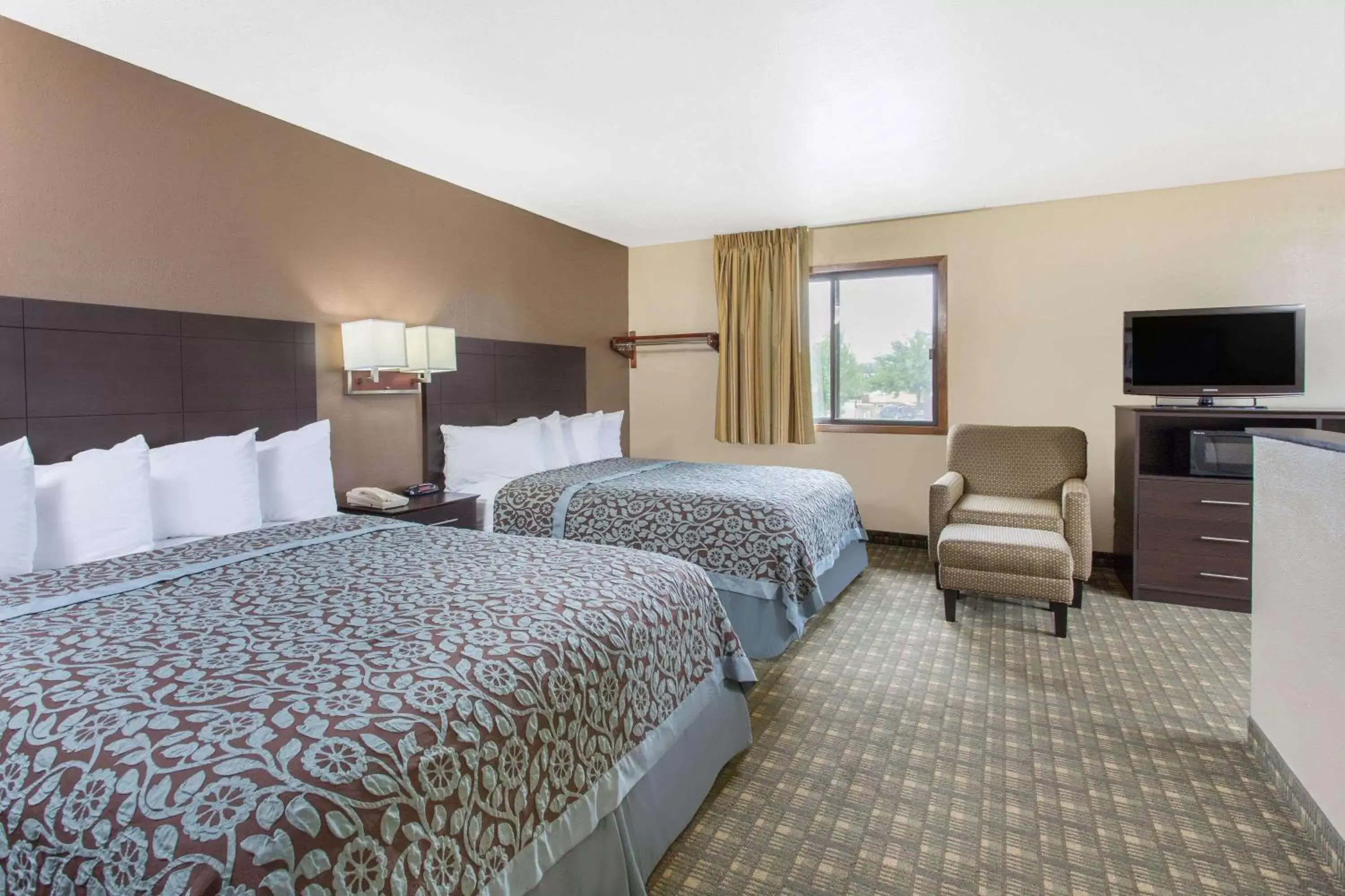 Photo of the whole room in Days Inn & Suites by Wyndham Waterloo