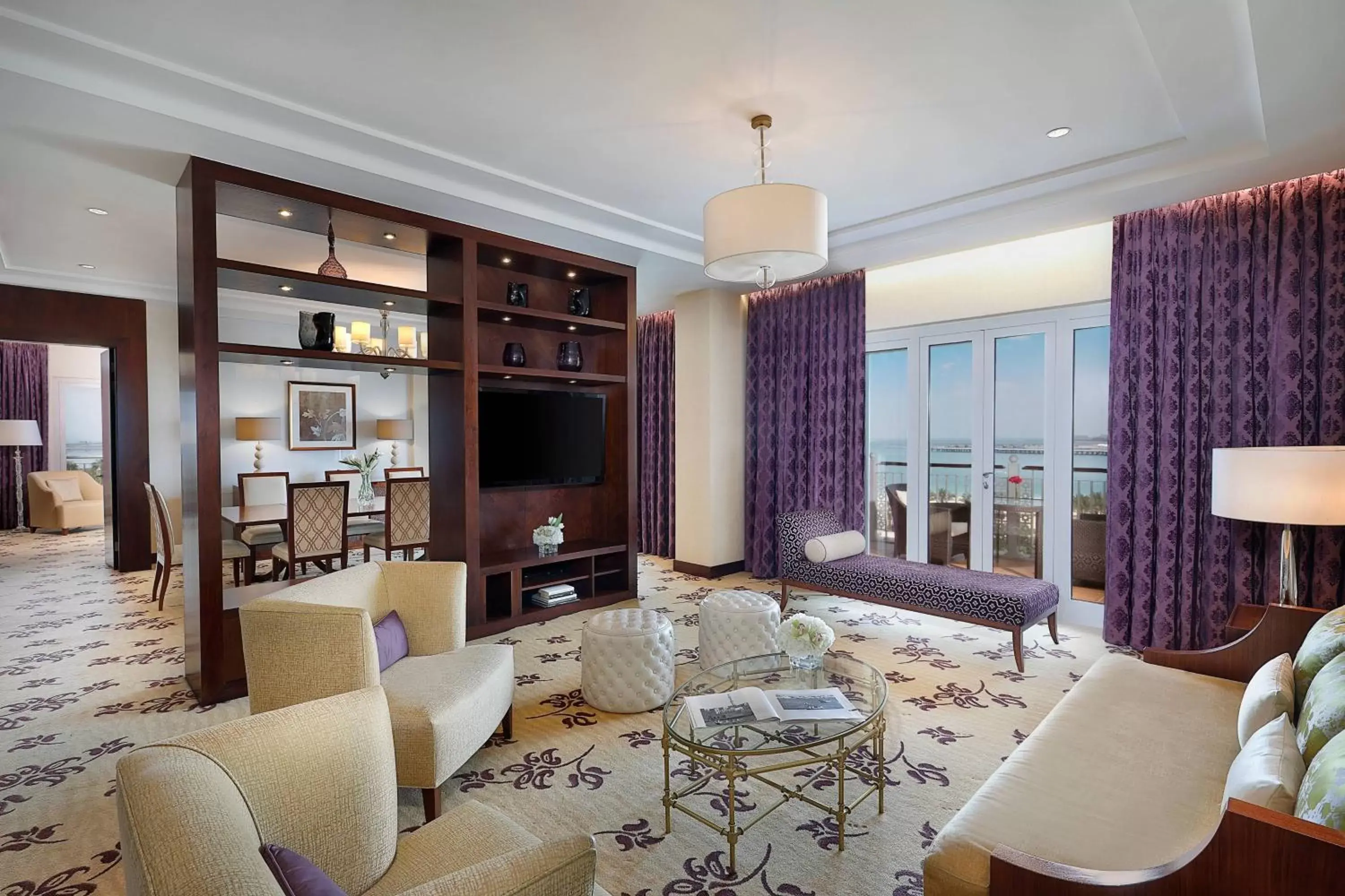 Living room, Seating Area in The Ritz-Carlton, Dubai