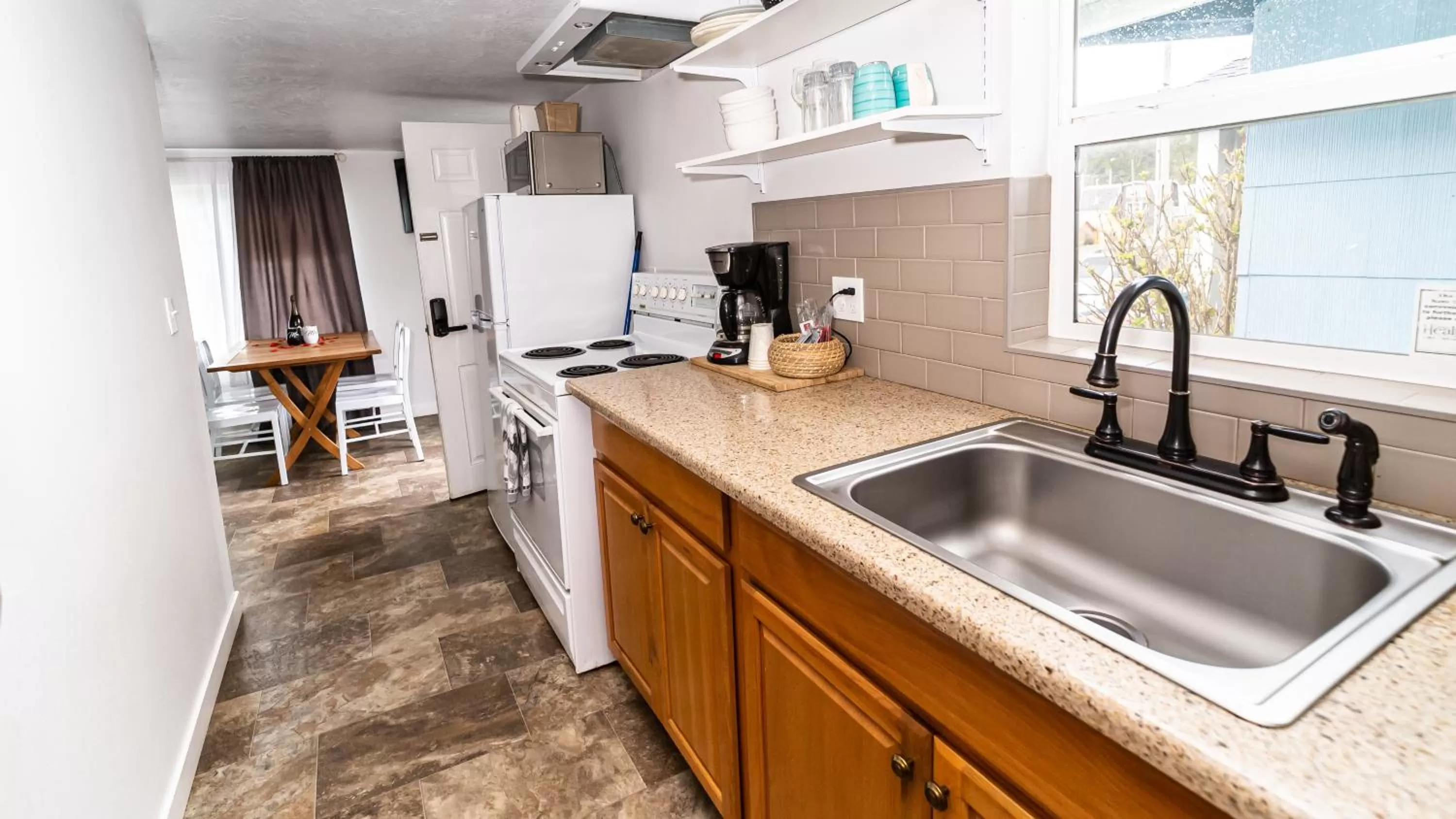 kitchen in Terimore Lodging by the Sea