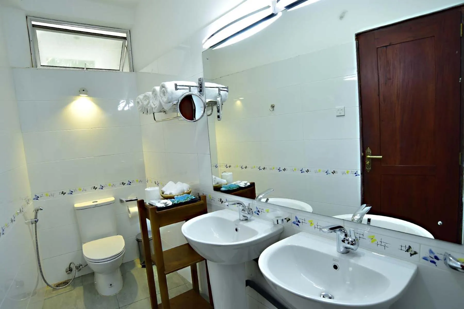 Shower in Colombo Villa