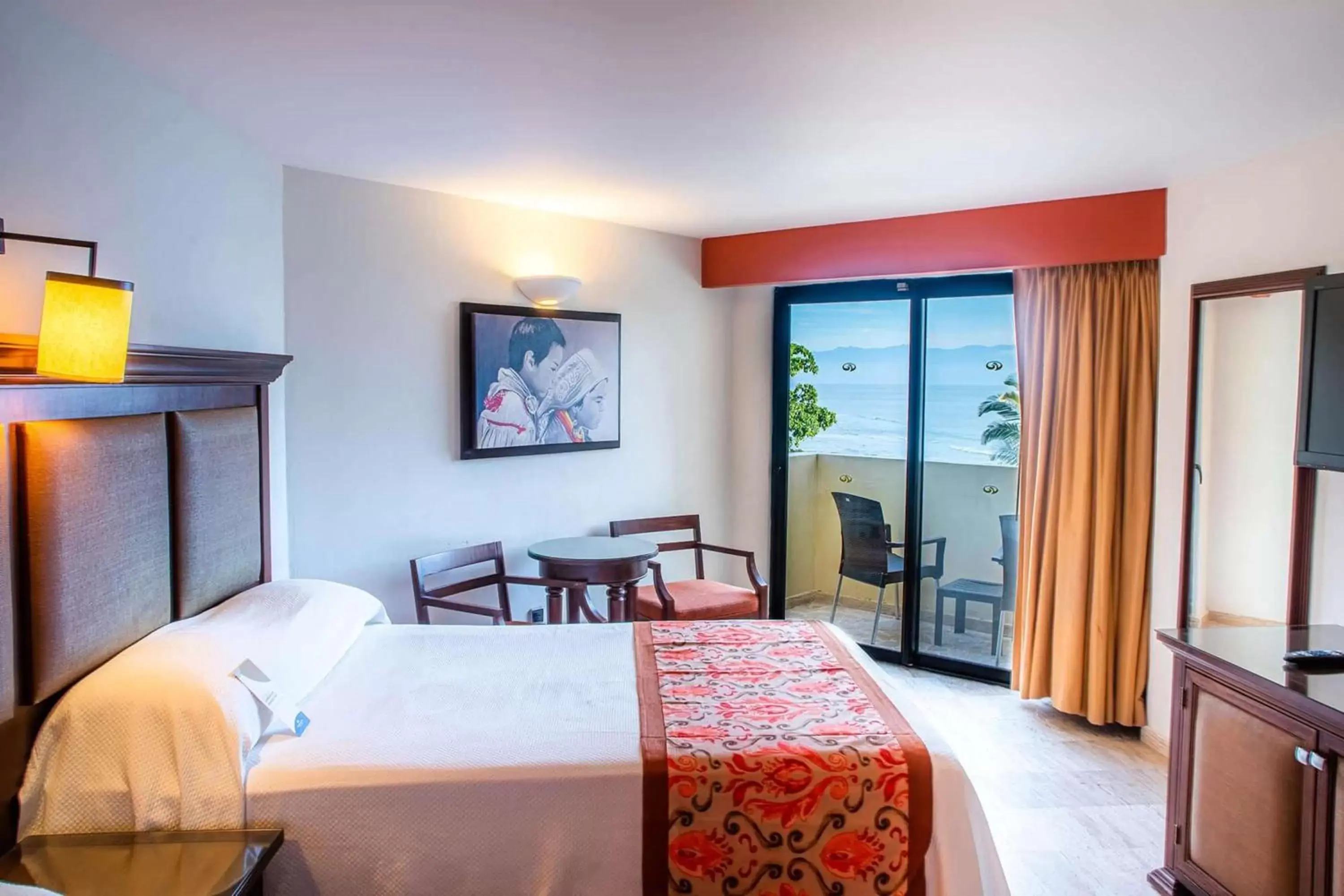 Sea view, Bed in Grand Palladium Vallarta Resort & Spa - All Inclusive