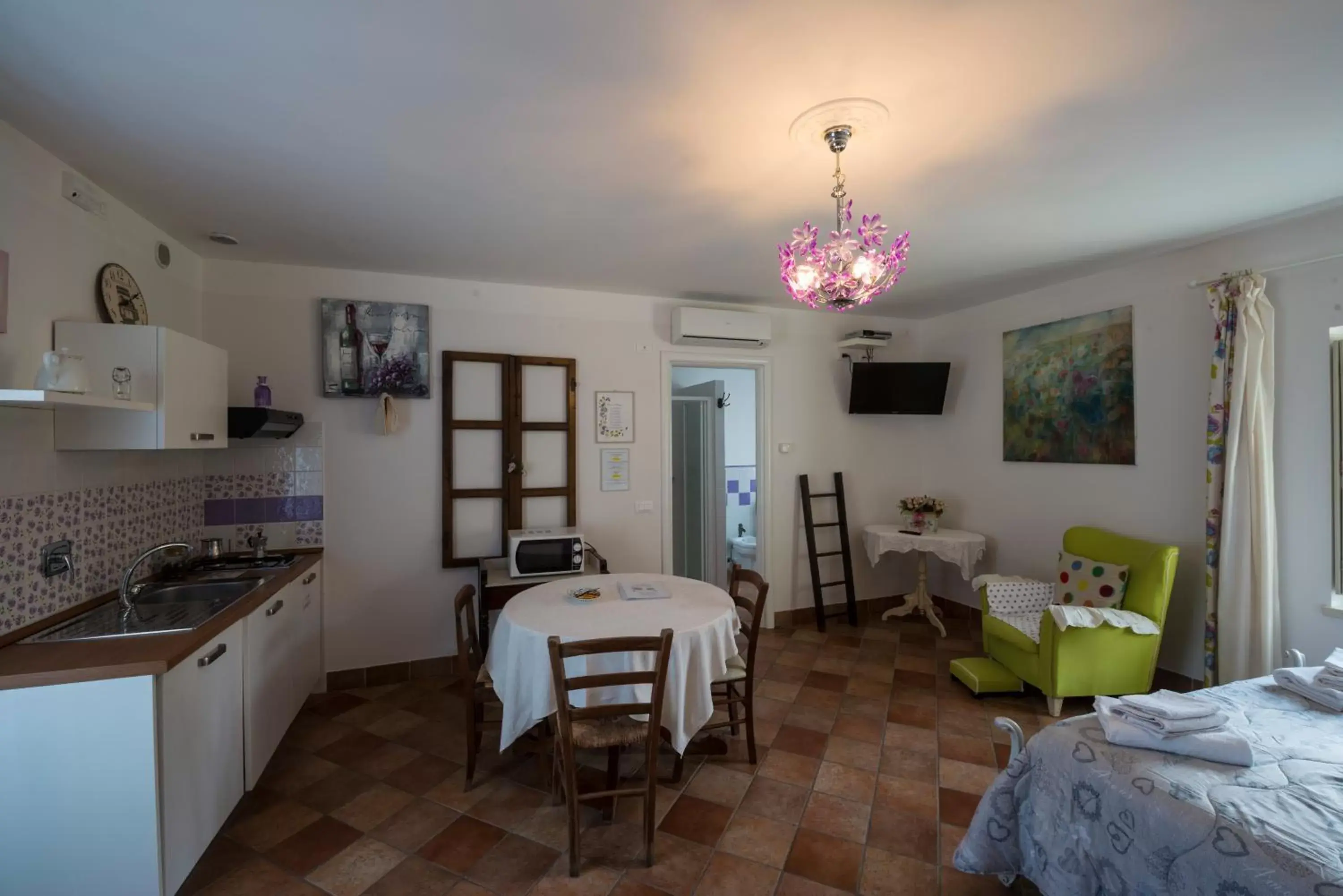 Kitchen or kitchenette, Dining Area in Residence La Pera Bugiarda