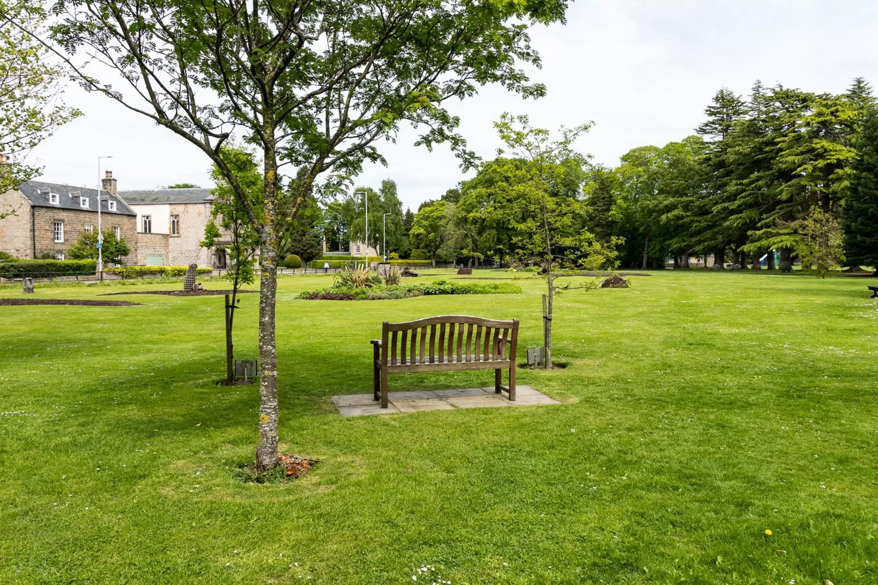 Nearby landmark, Garden in Carlton Hotel