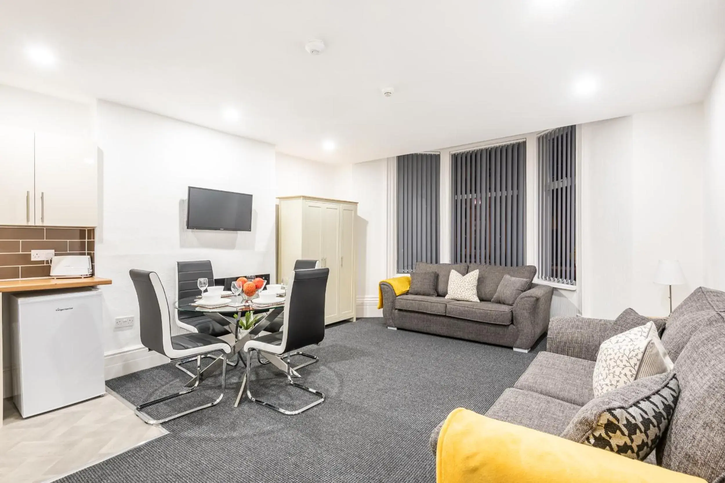 Living room, Seating Area in Velvet Coaster Apartments