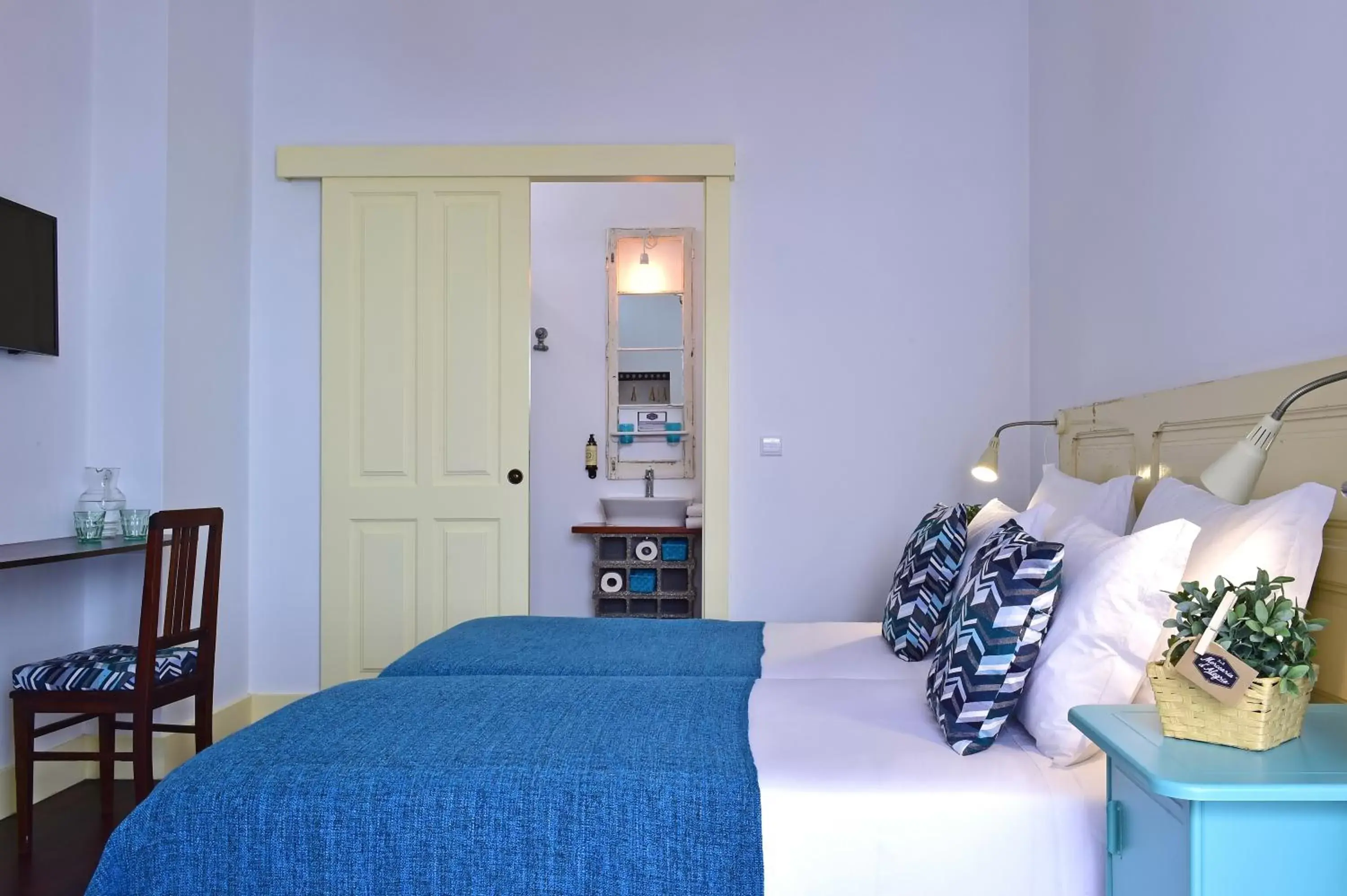 Twin Room in Mercearia D'Alegria Boutique B&B Twin Room in Mercearia D'Alegria Boutique B&B