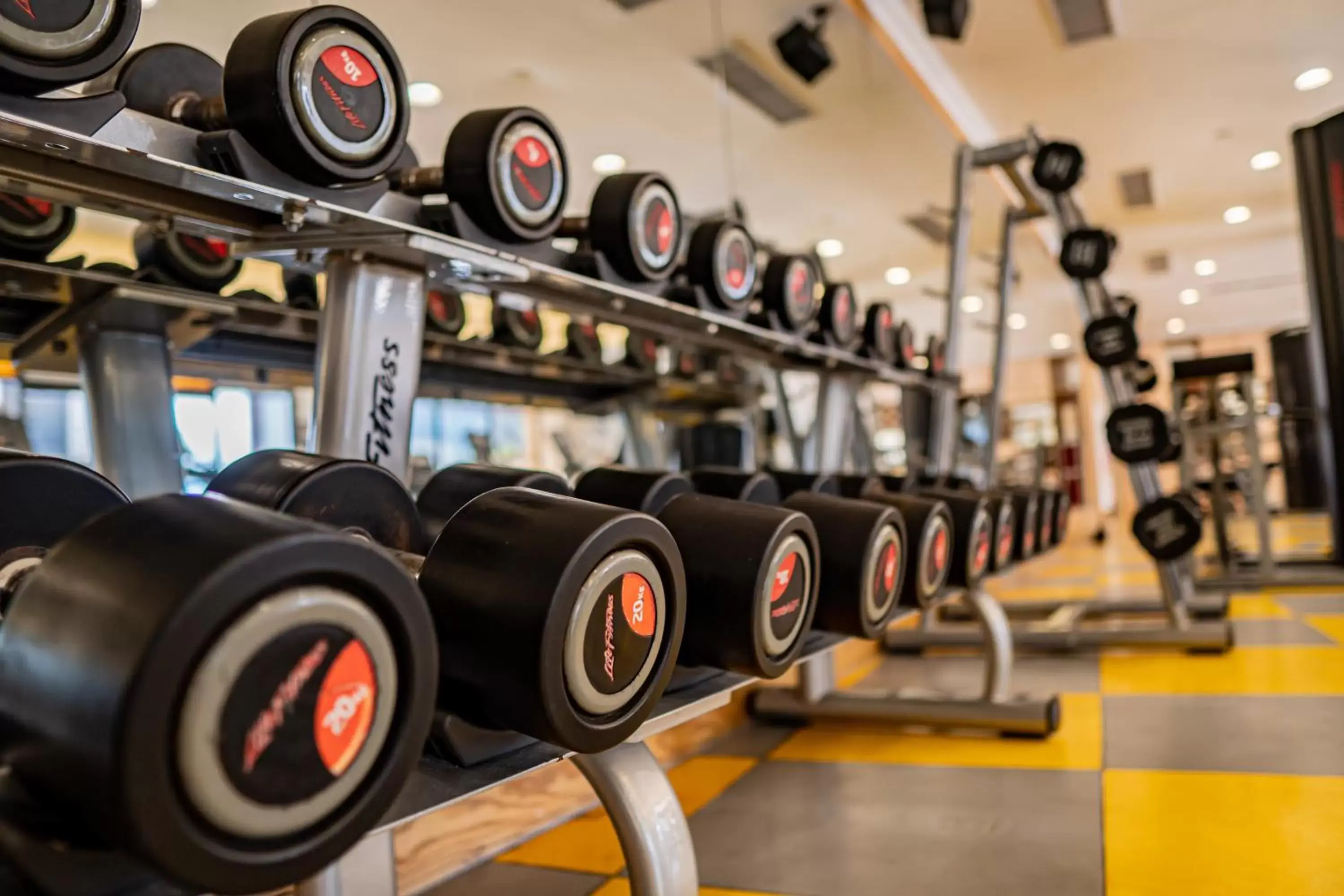 Fitness centre/facilities in Shangri-La Shenzhen Fitness centre/facilities in Shangri-La Shenzhen