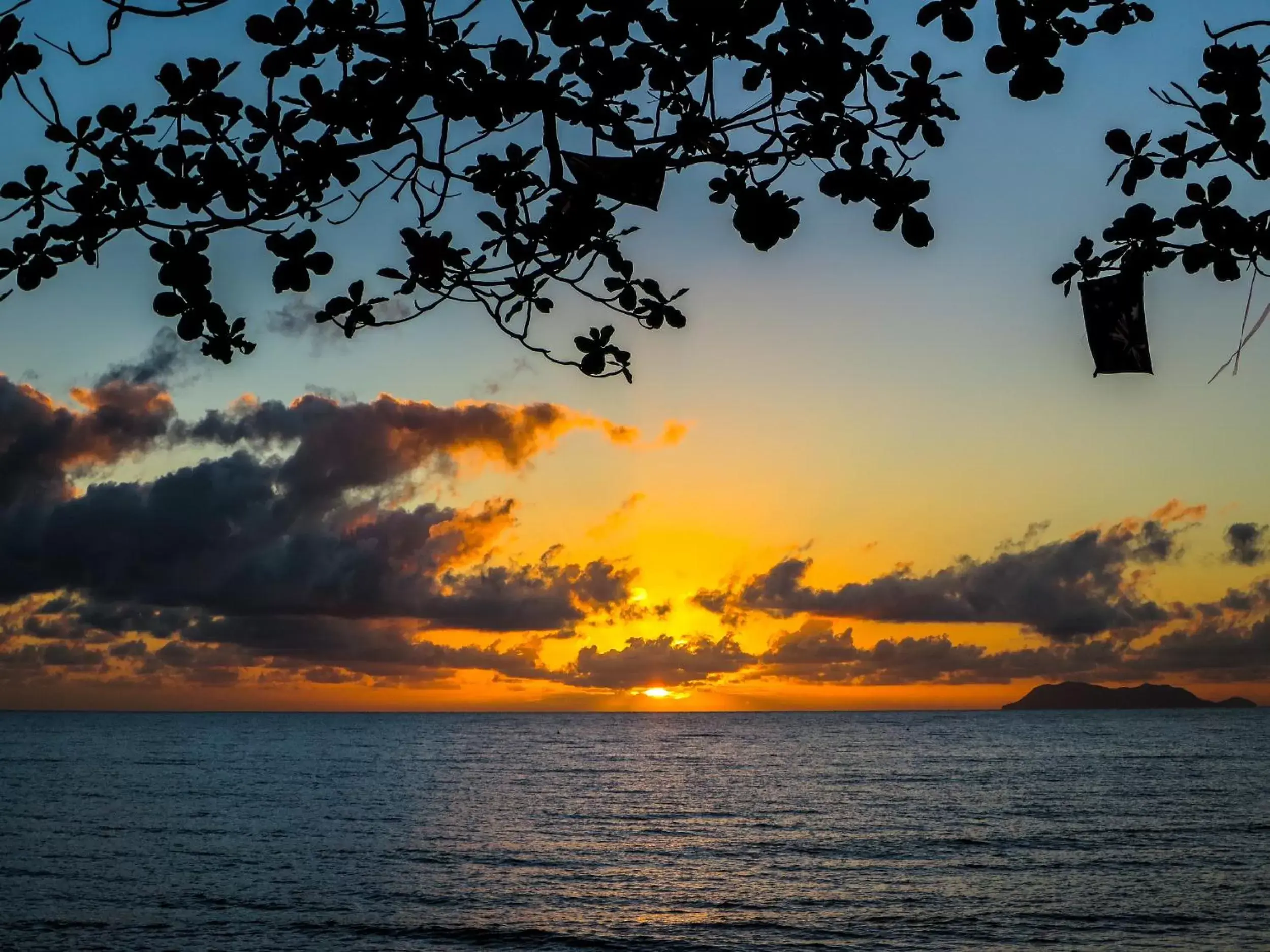 Sunset, Sunrise/Sunset in Marlin Waters Beachfront Apartments