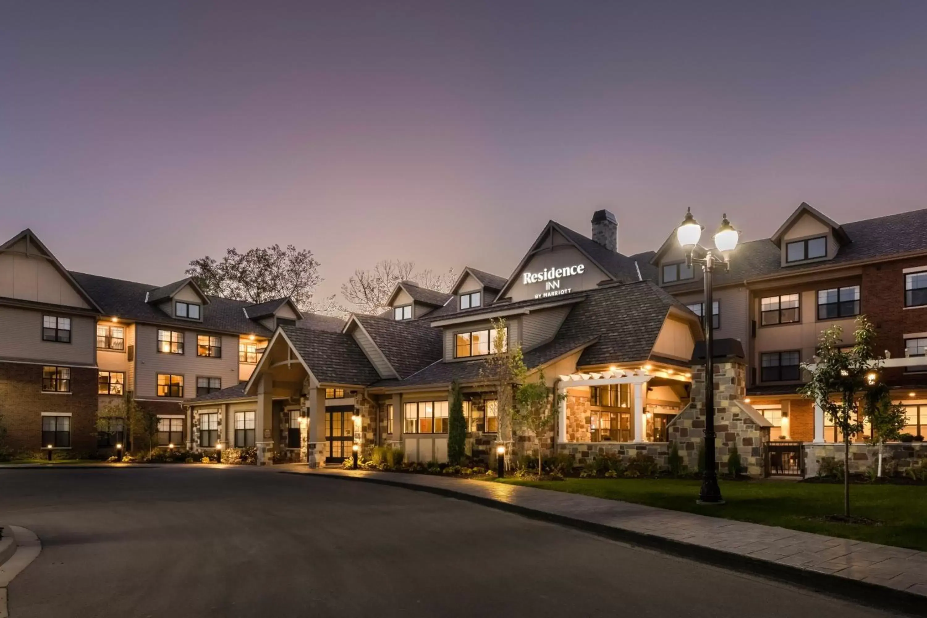 Property Building in Residence Inn by Marriott Milwaukee Brookfield