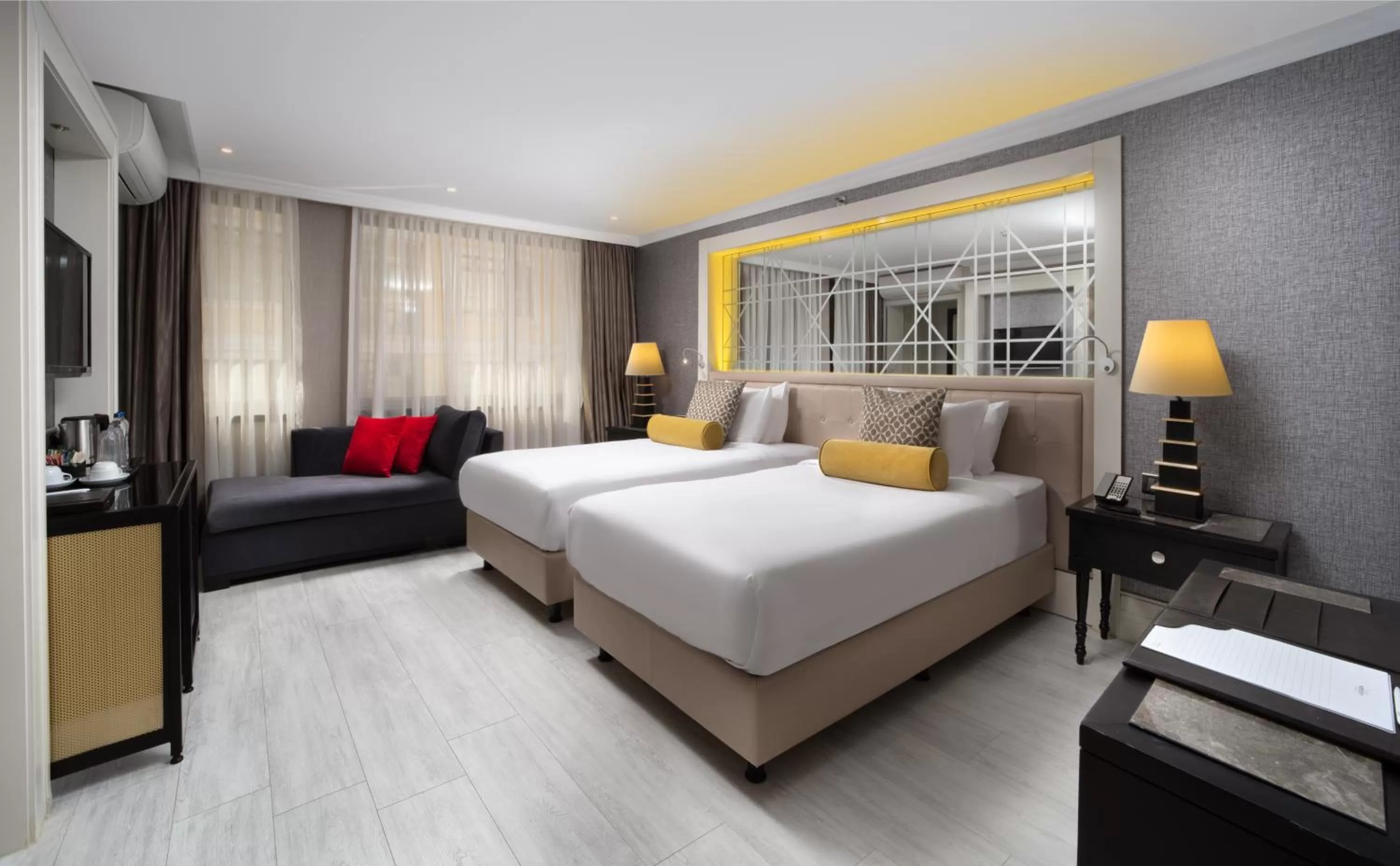 Bedroom, Bed in Mercure Istanbul Bomonti