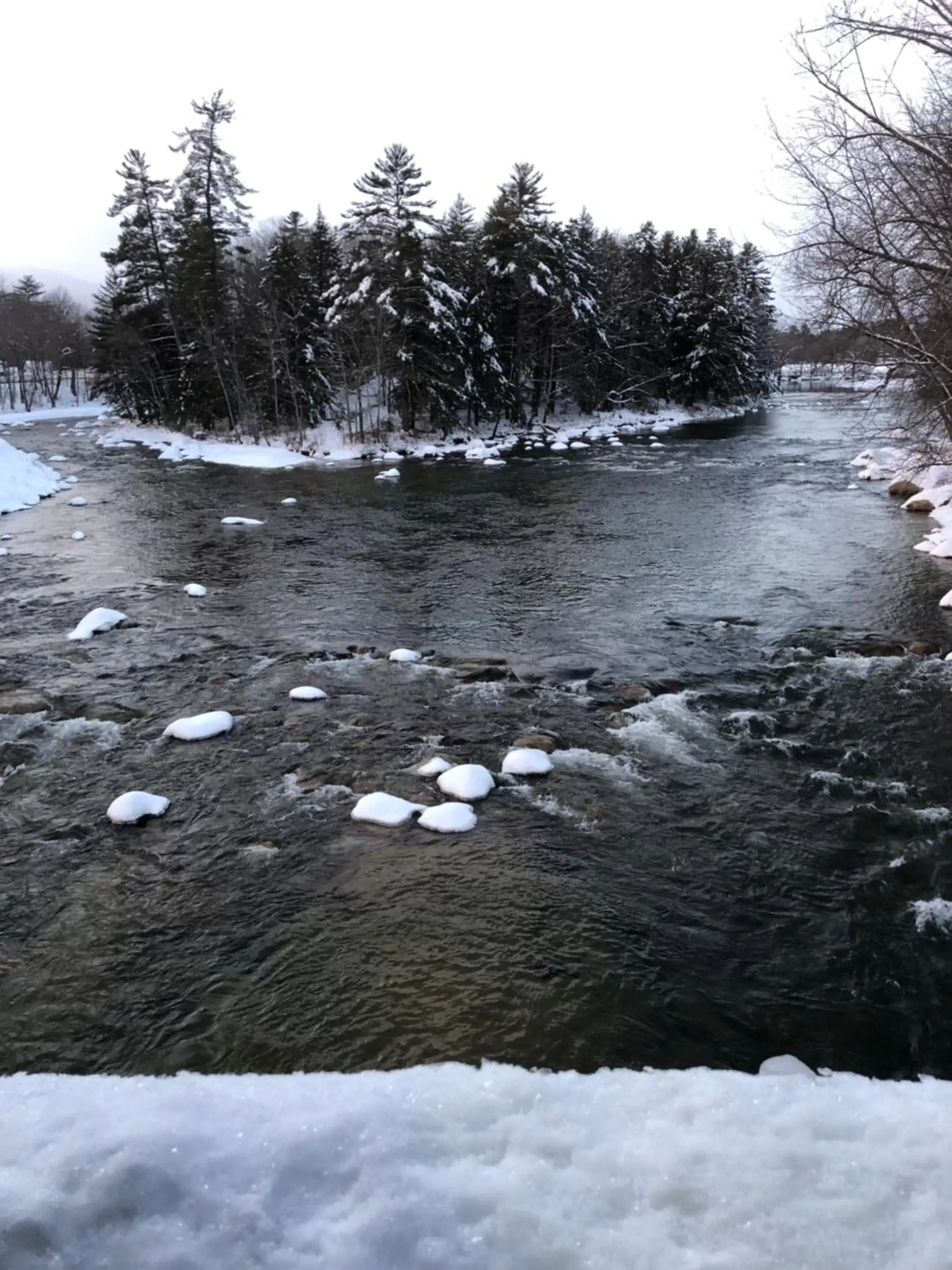 River view, Winter in Merrill Farm Inn