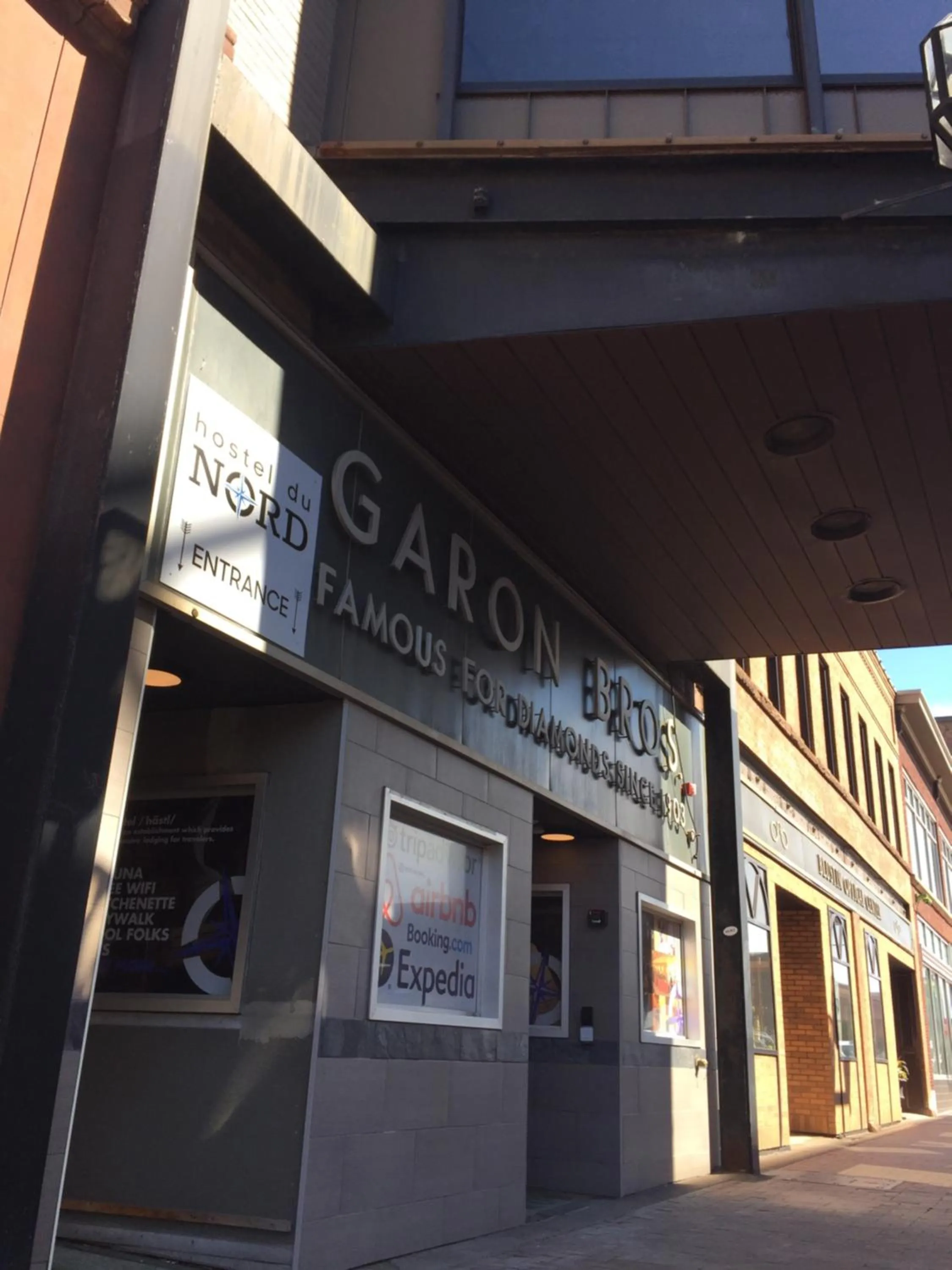 Property building in Hostel du Nord