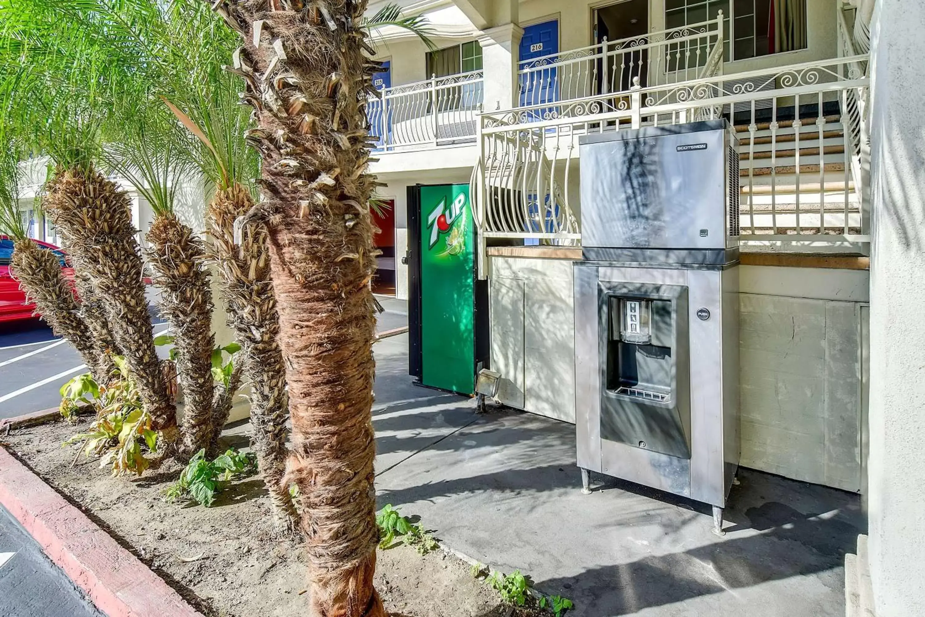 Day, Facade/Entrance in Motel 6 Garden Grove