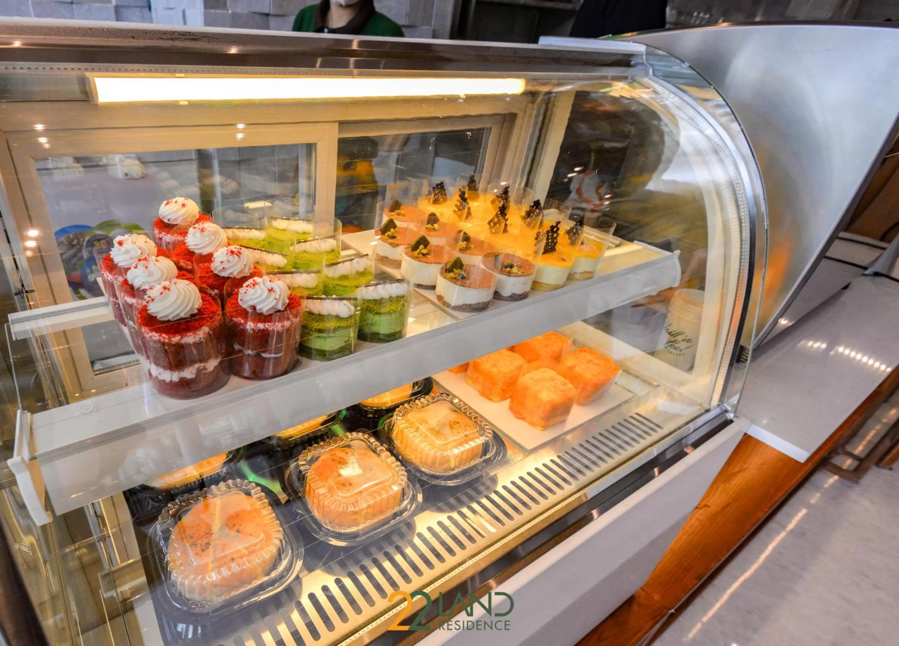 Food and drinks in 22Land Hotel & Residence